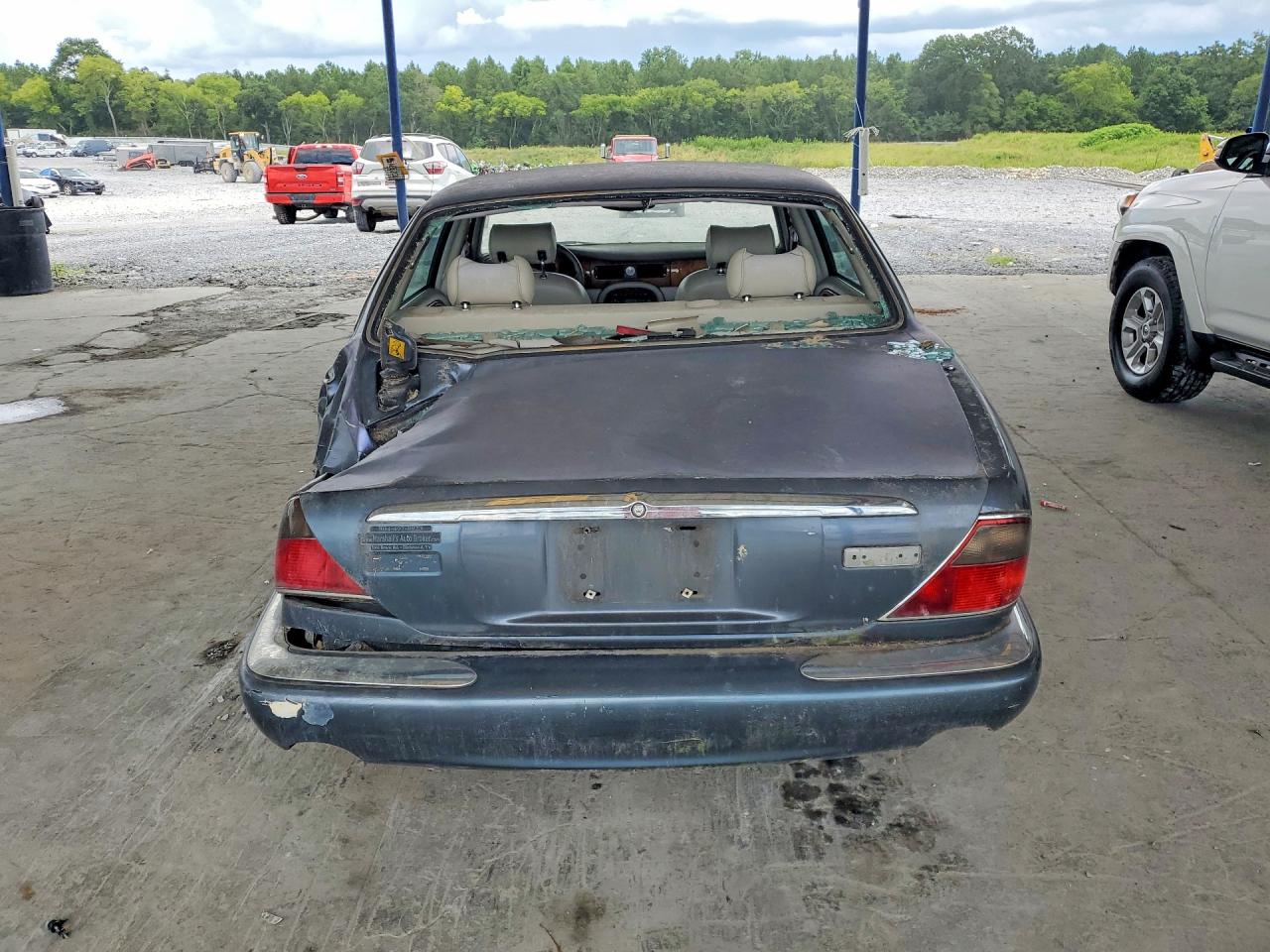 2000 Jaguar Xj8 Gray vin: SAJDA14C1YLF13765