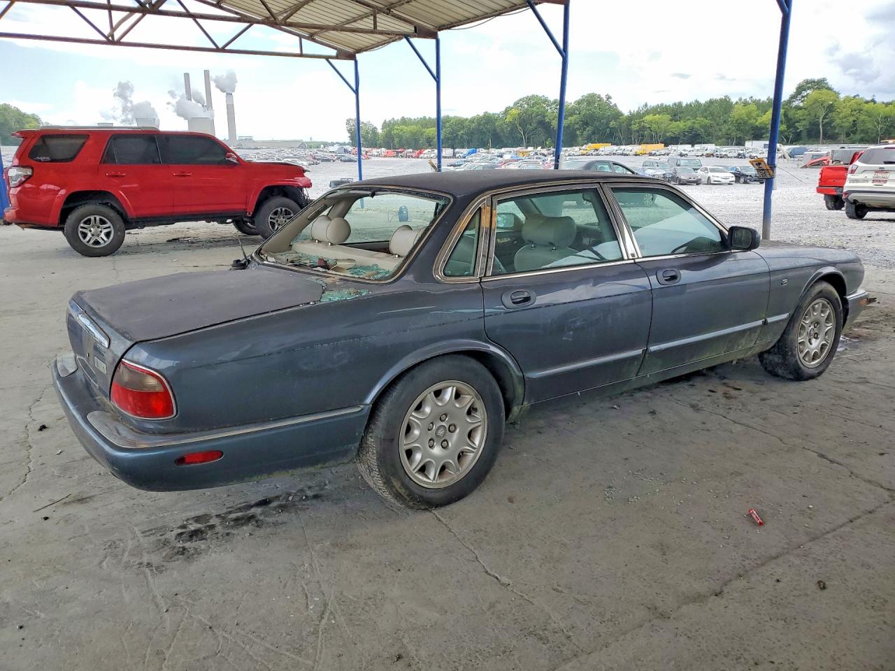 2000 Jaguar Xj8 Gray vin: SAJDA14C1YLF13765