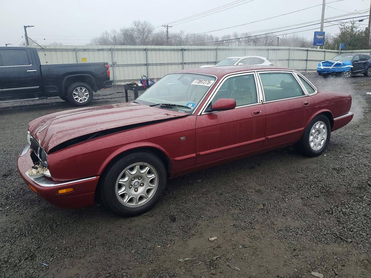 2000 Jaguar Xj8 Red vin: SAJDA14C1YLF15144
