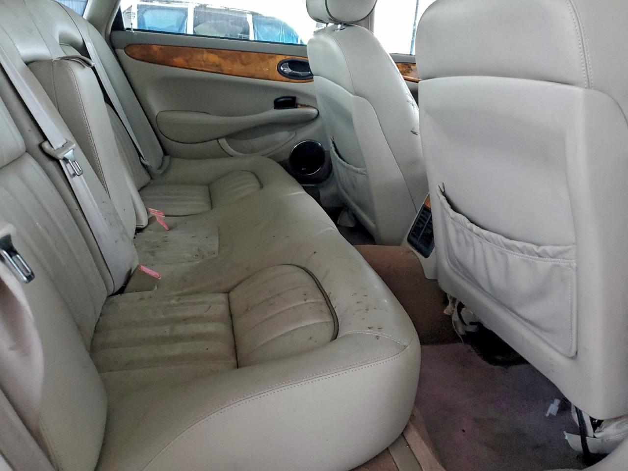 2001 Jaguar Xj8 White vin: SAJDA14C21LF33609