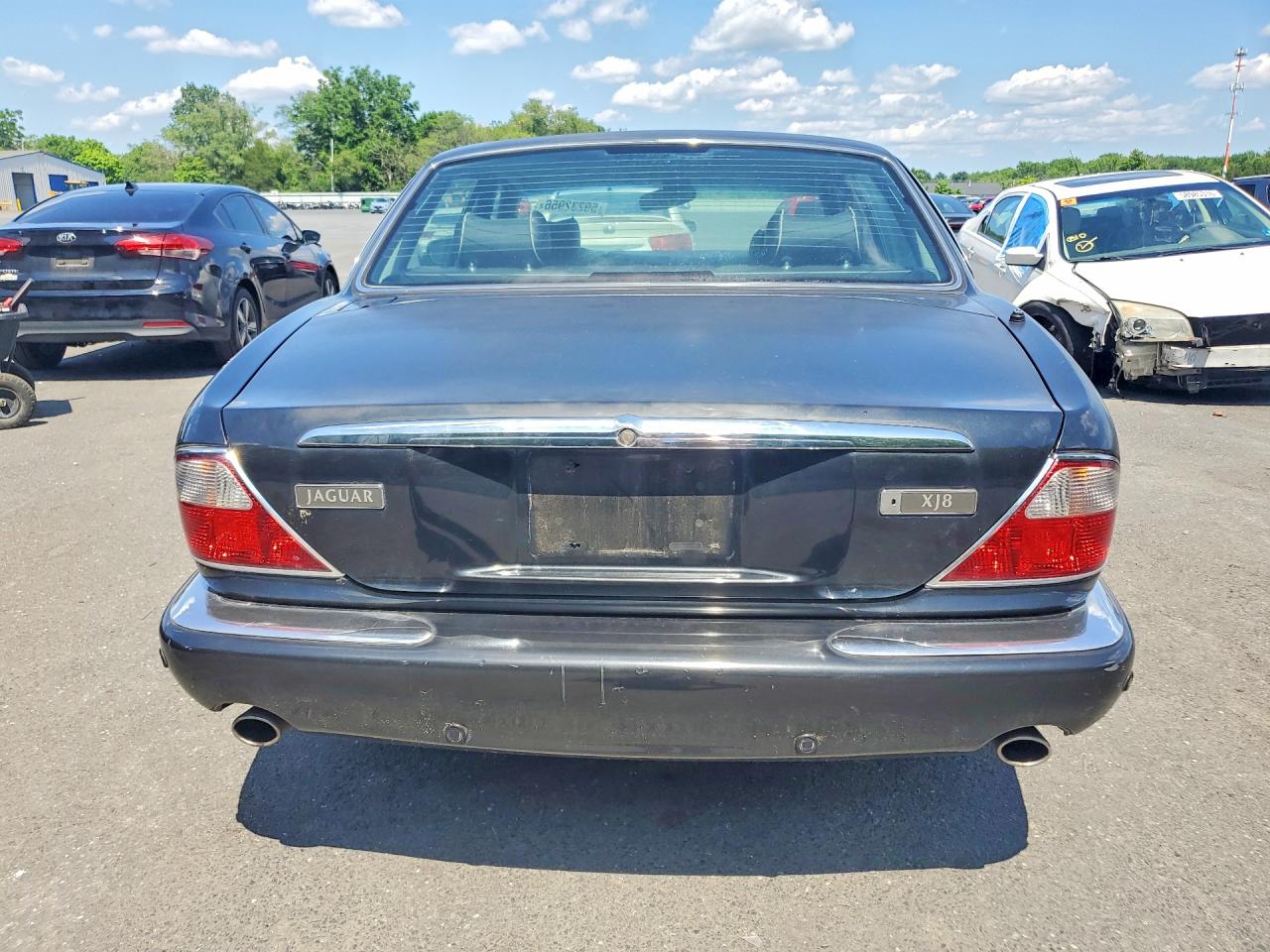 2001 Jaguar Xj8 Black vin: SAJDA14C21LF36994