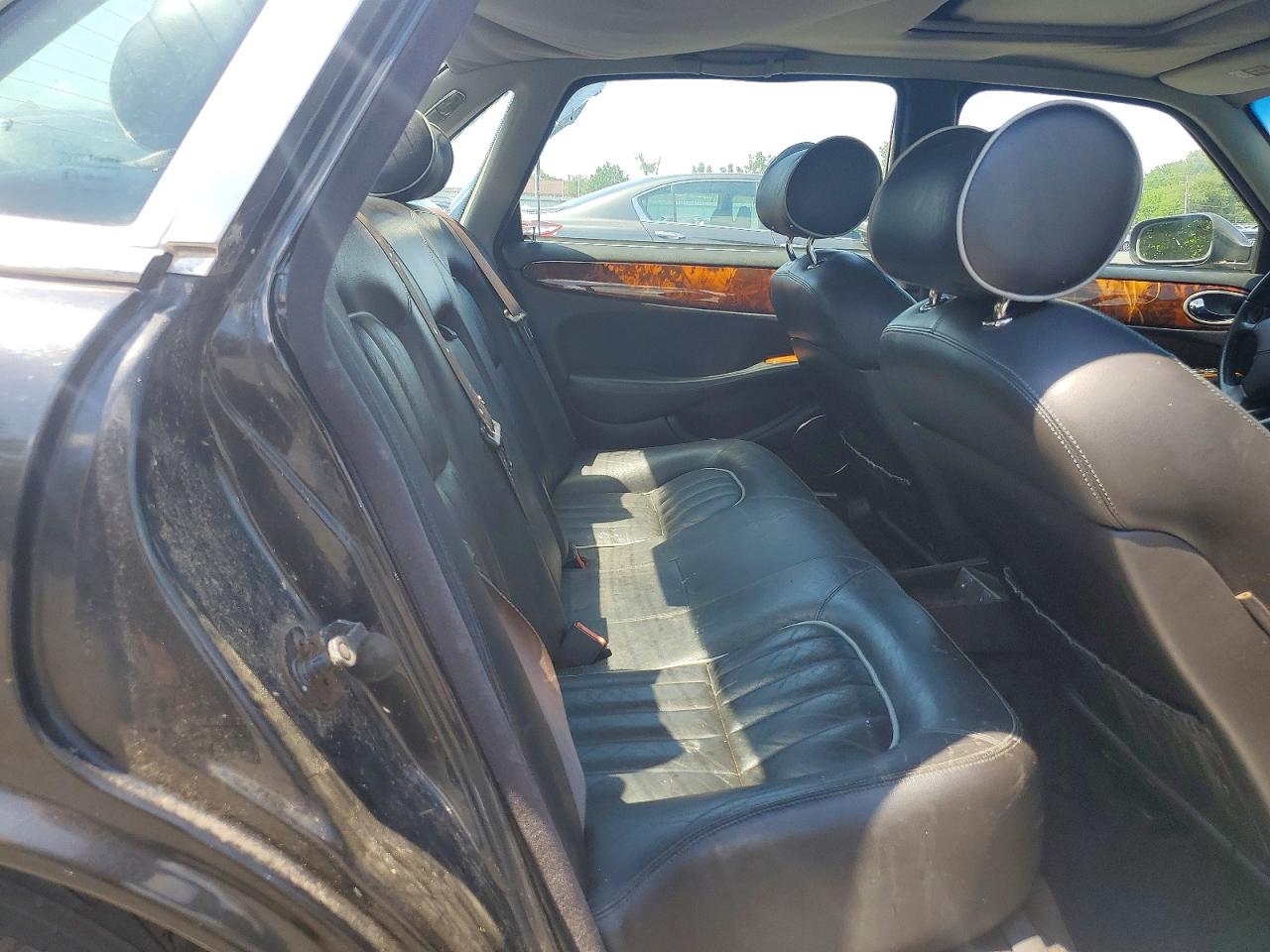 2001 Jaguar Xj8 Black vin: SAJDA14C21LF36994