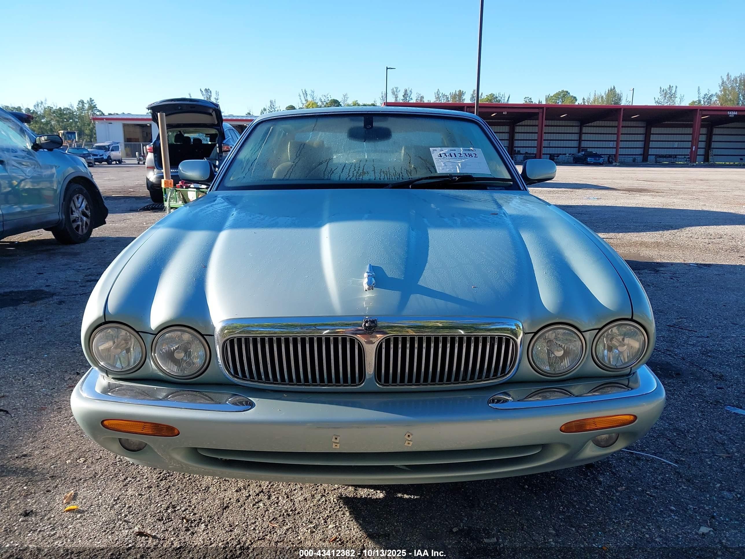 2002 Jaguar Xj8   Light Blue vin: SAJDA14C22LF44353