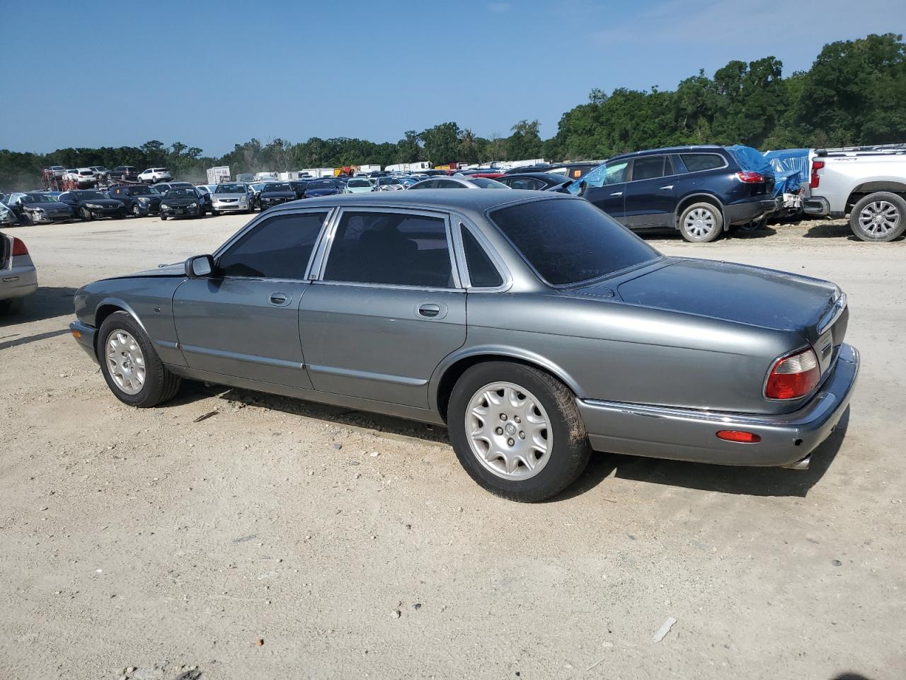 2003 Jaguar Xj8 Gray vin: SAJDA14C33LF57646