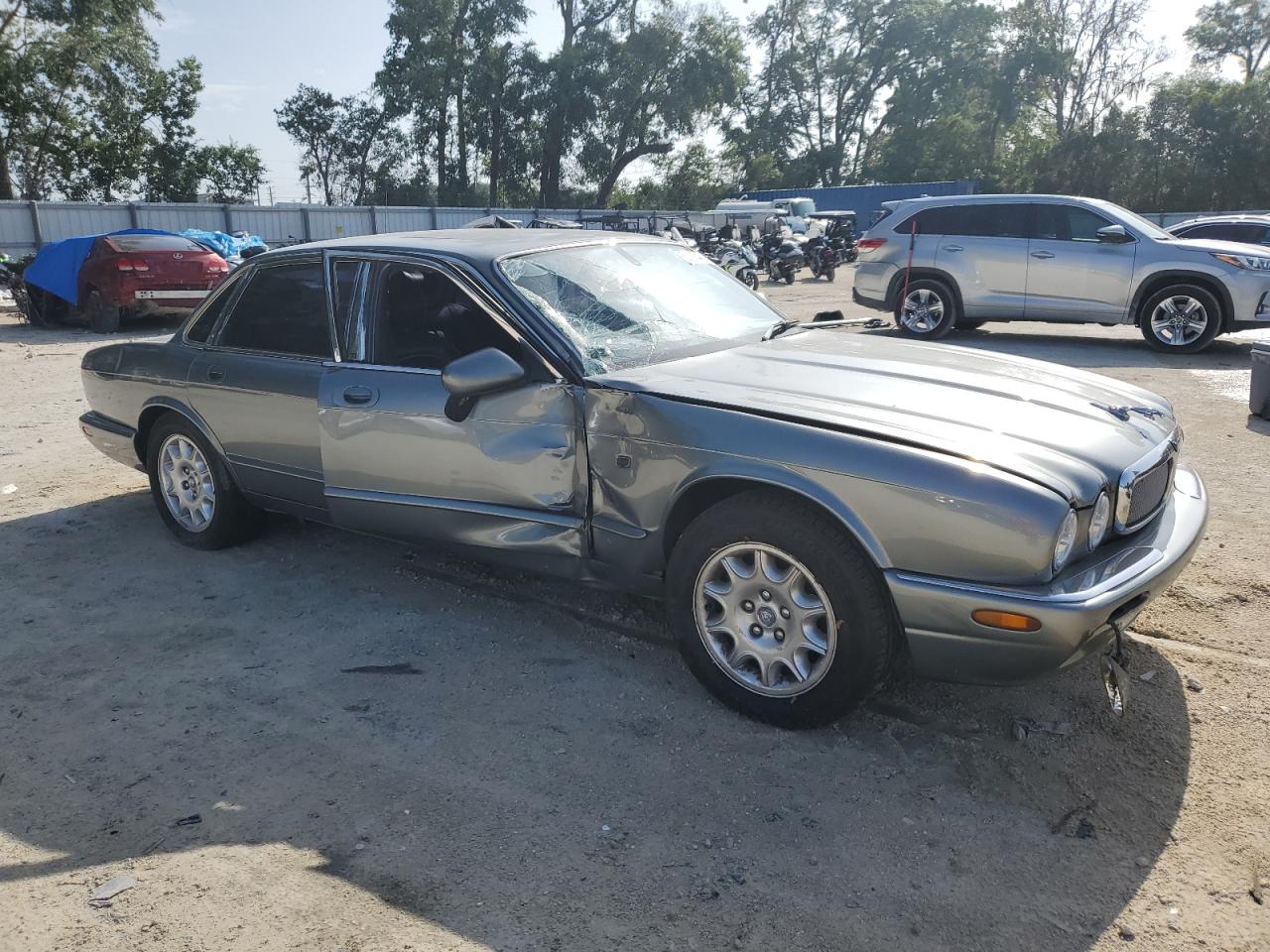 2003 Jaguar Xj8 Gray vin: SAJDA14C33LF57646
