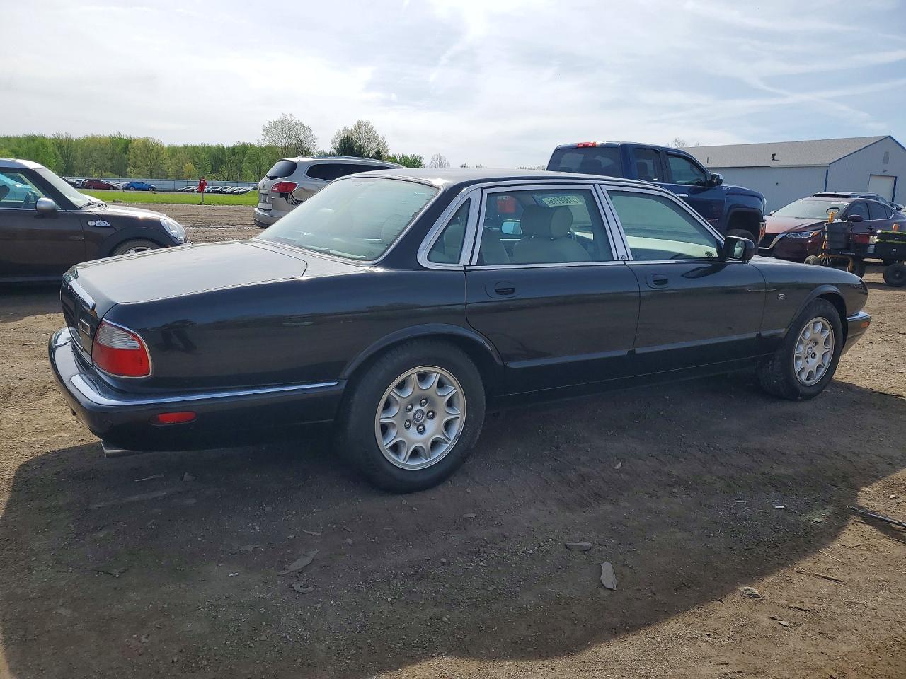 2001 Jaguar Xj8 Black vin: SAJDA14C61LF32804