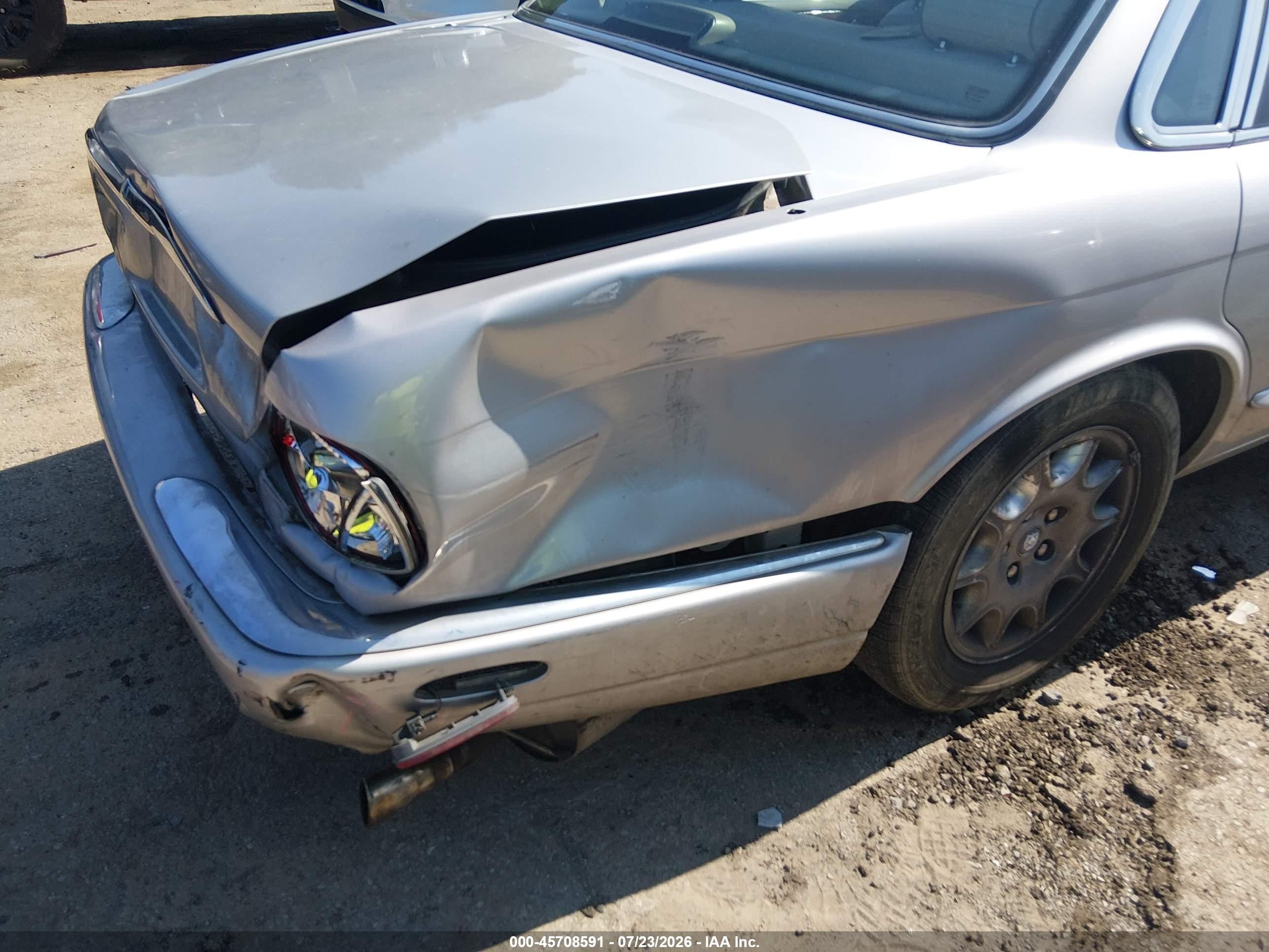 2003 Jaguar Xj Xj8 Silver vin: SAJDA14C63LF57673
