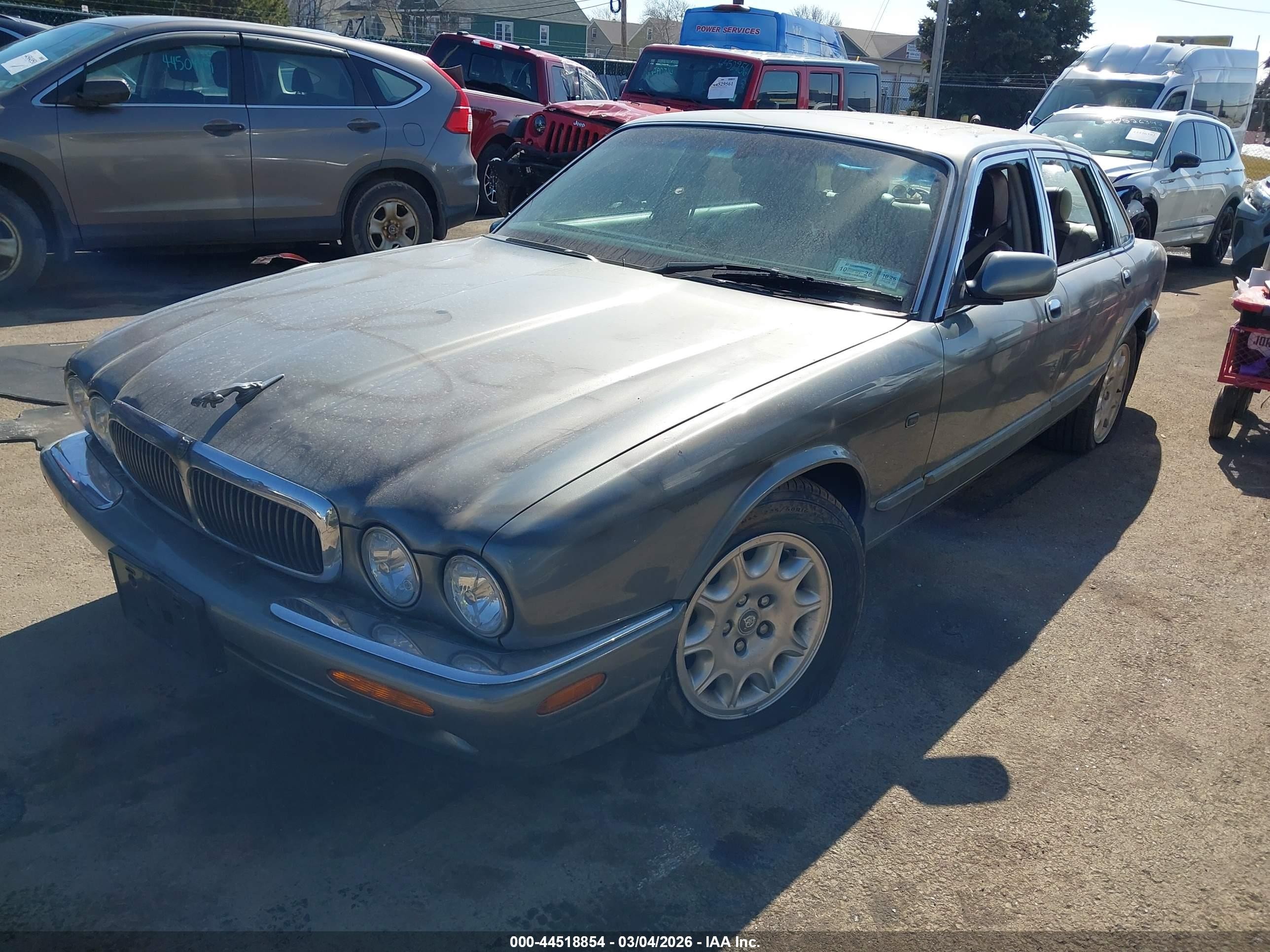 2002 Jaguar Xj8   Gray vin: SAJDA14C72LF47748
