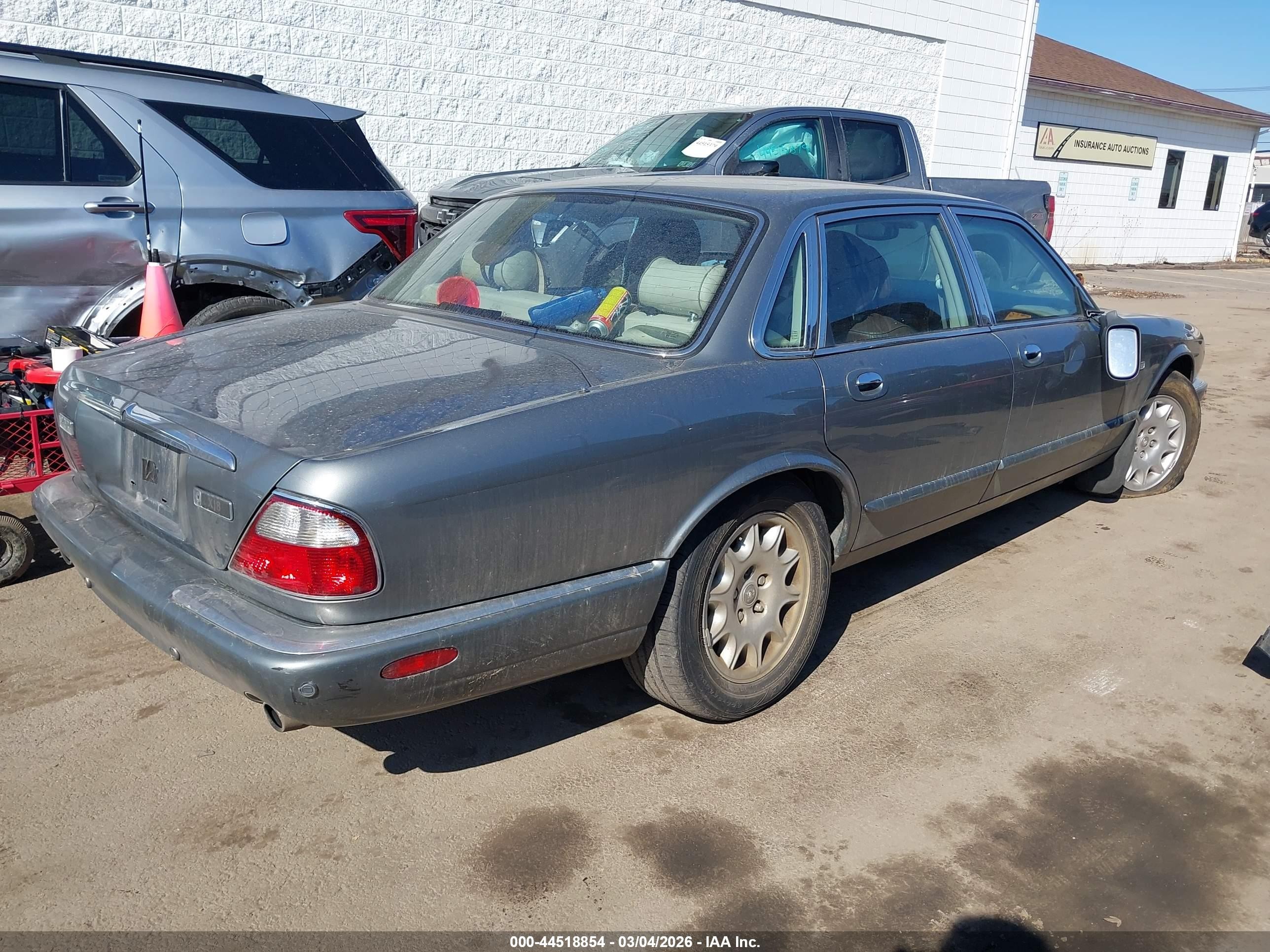 2002 Jaguar Xj8   Gray vin: SAJDA14C72LF47748