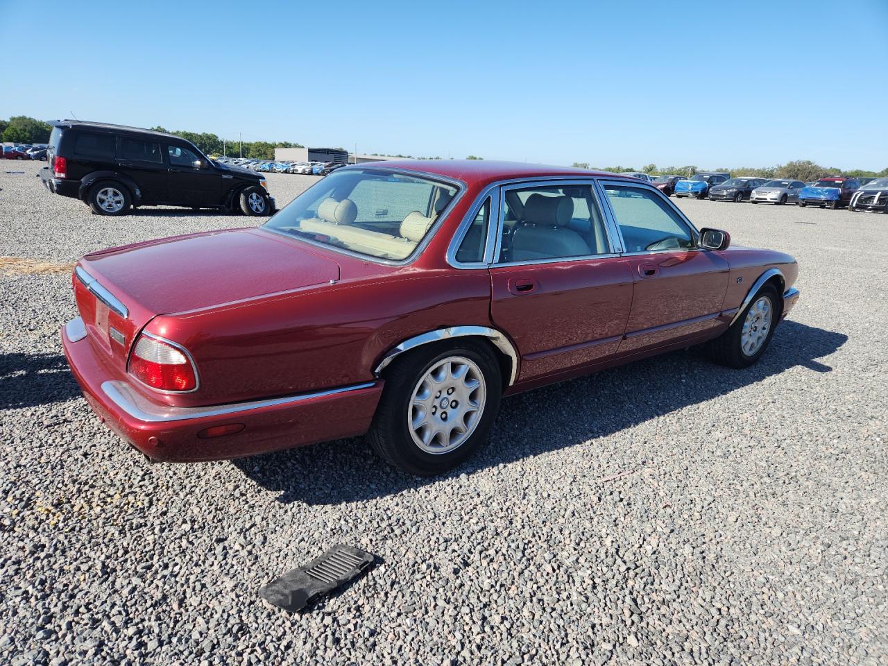 2002 Jaguar Xj8 Maroon vin: SAJDA14C82LF40386