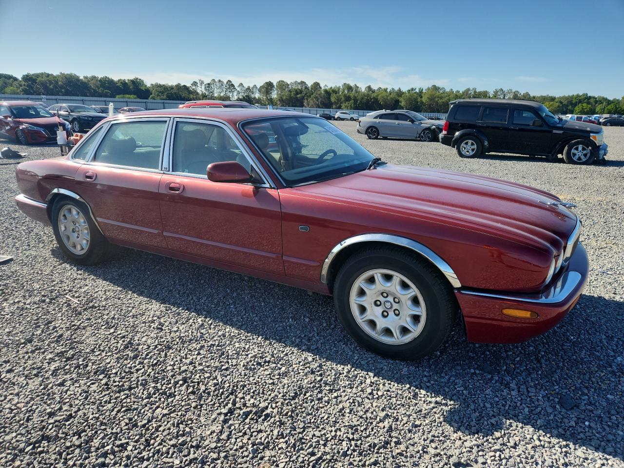 2002 Jaguar Xj8 Maroon vin: SAJDA14C82LF40386