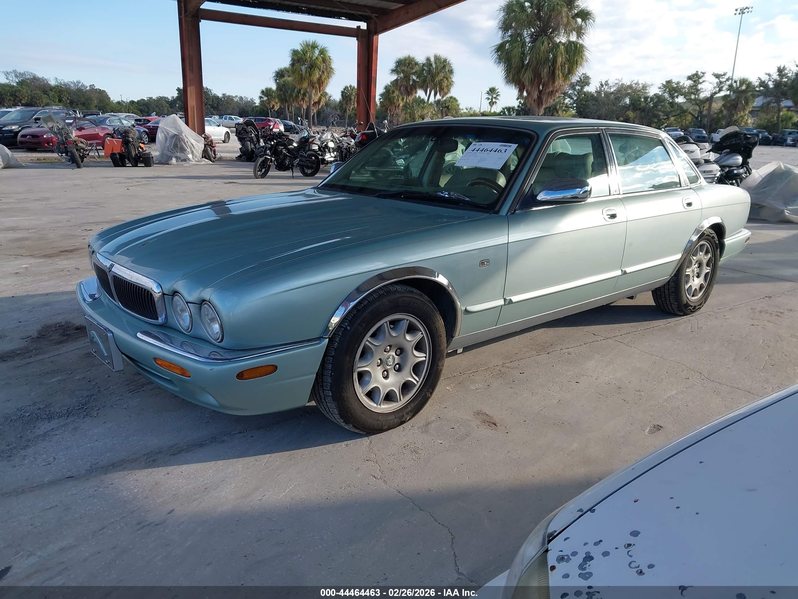 2001 Jaguar Xj8   Light Blue vin: SAJDA14CX1LF39898