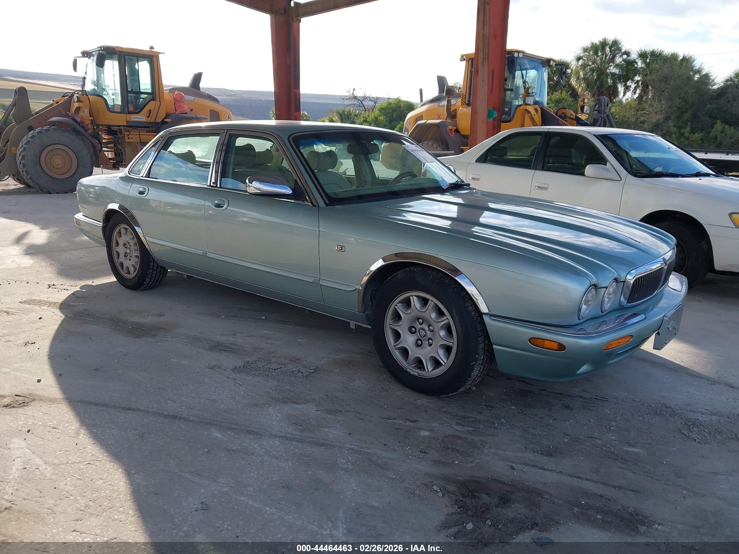 2001 Jaguar Xj8   Light Blue vin: SAJDA14CX1LF39898