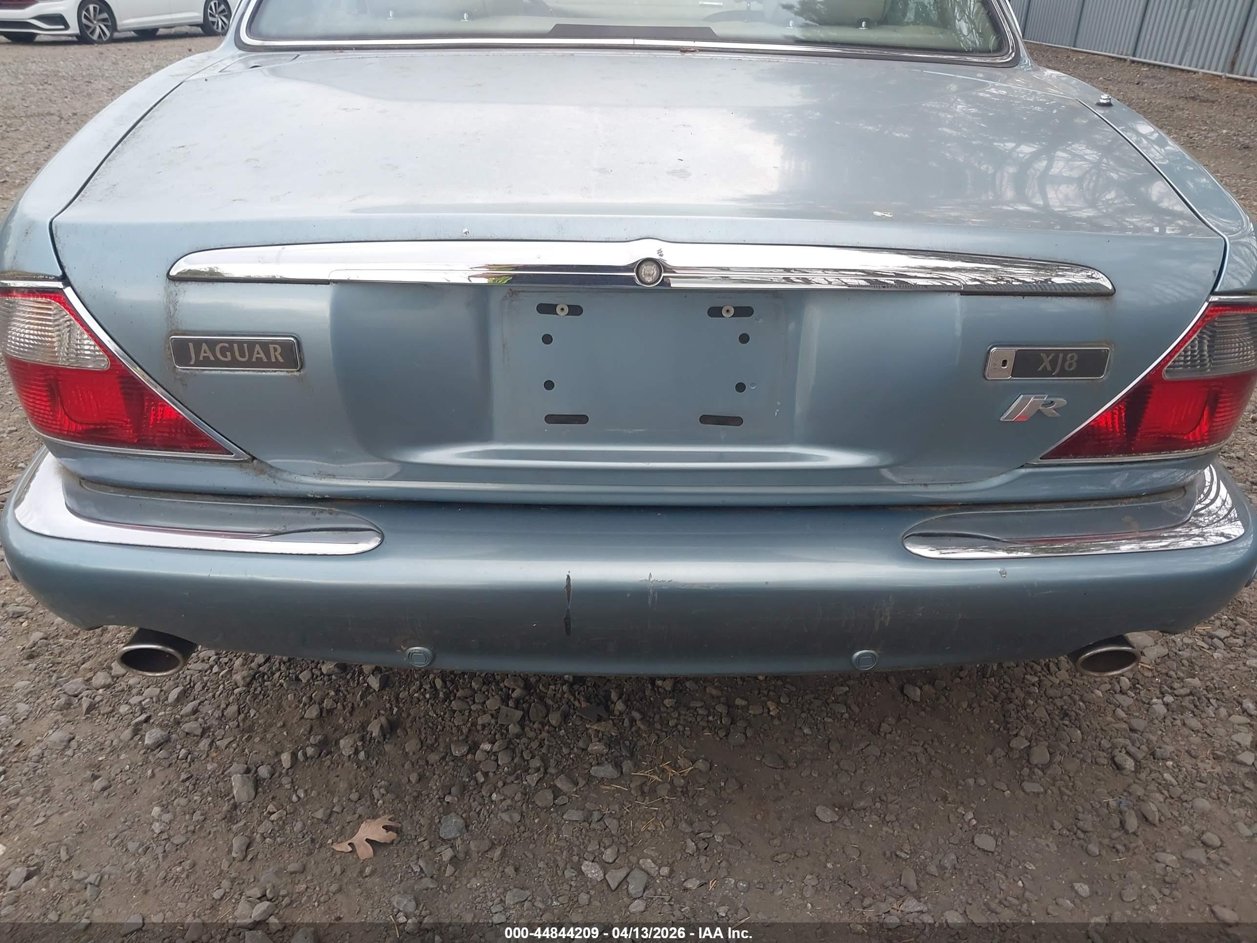 2002 Jaguar Xj8   Blue vin: SAJDA14CX2LF45153