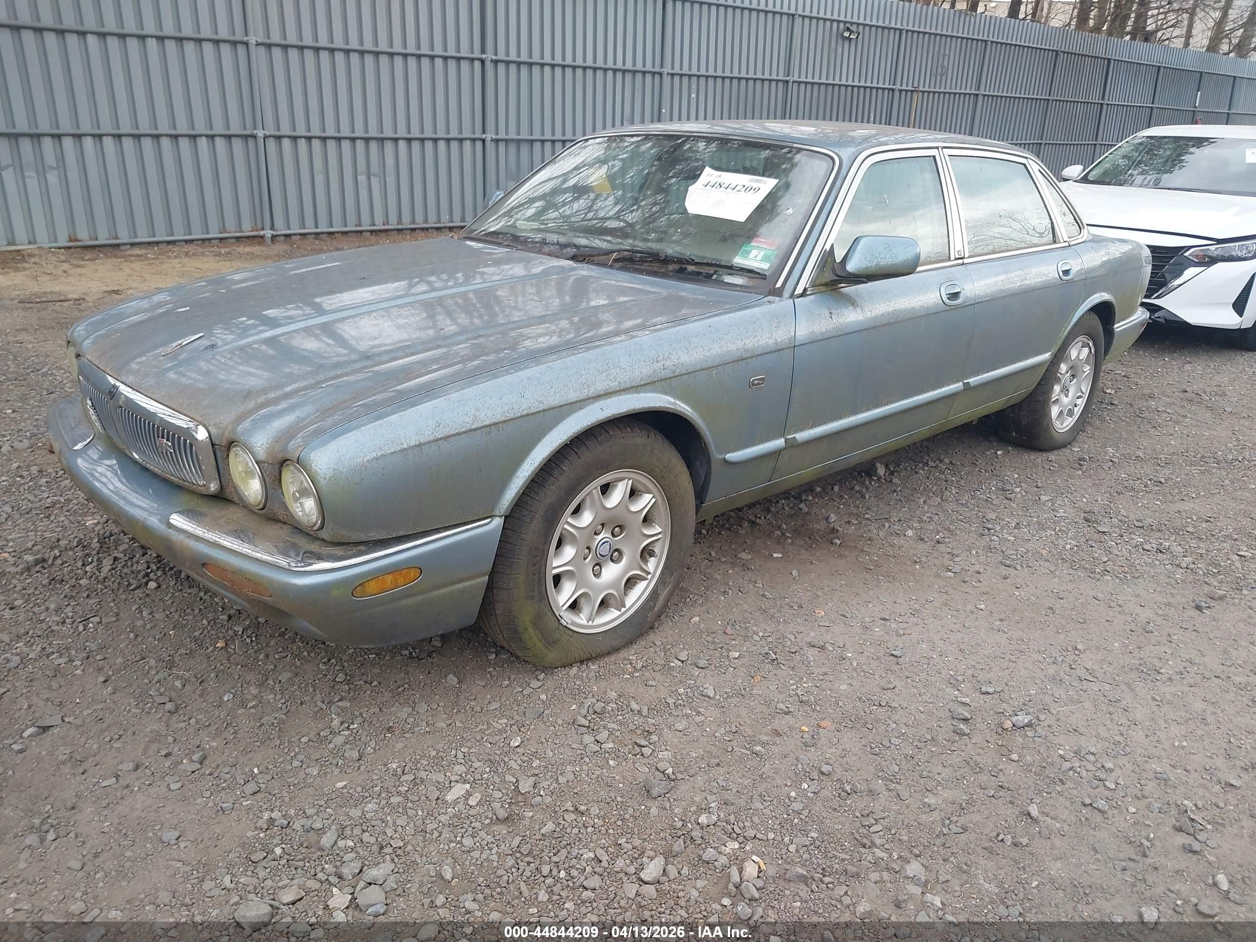 2002 Jaguar Xj8   Blue vin: SAJDA14CX2LF45153