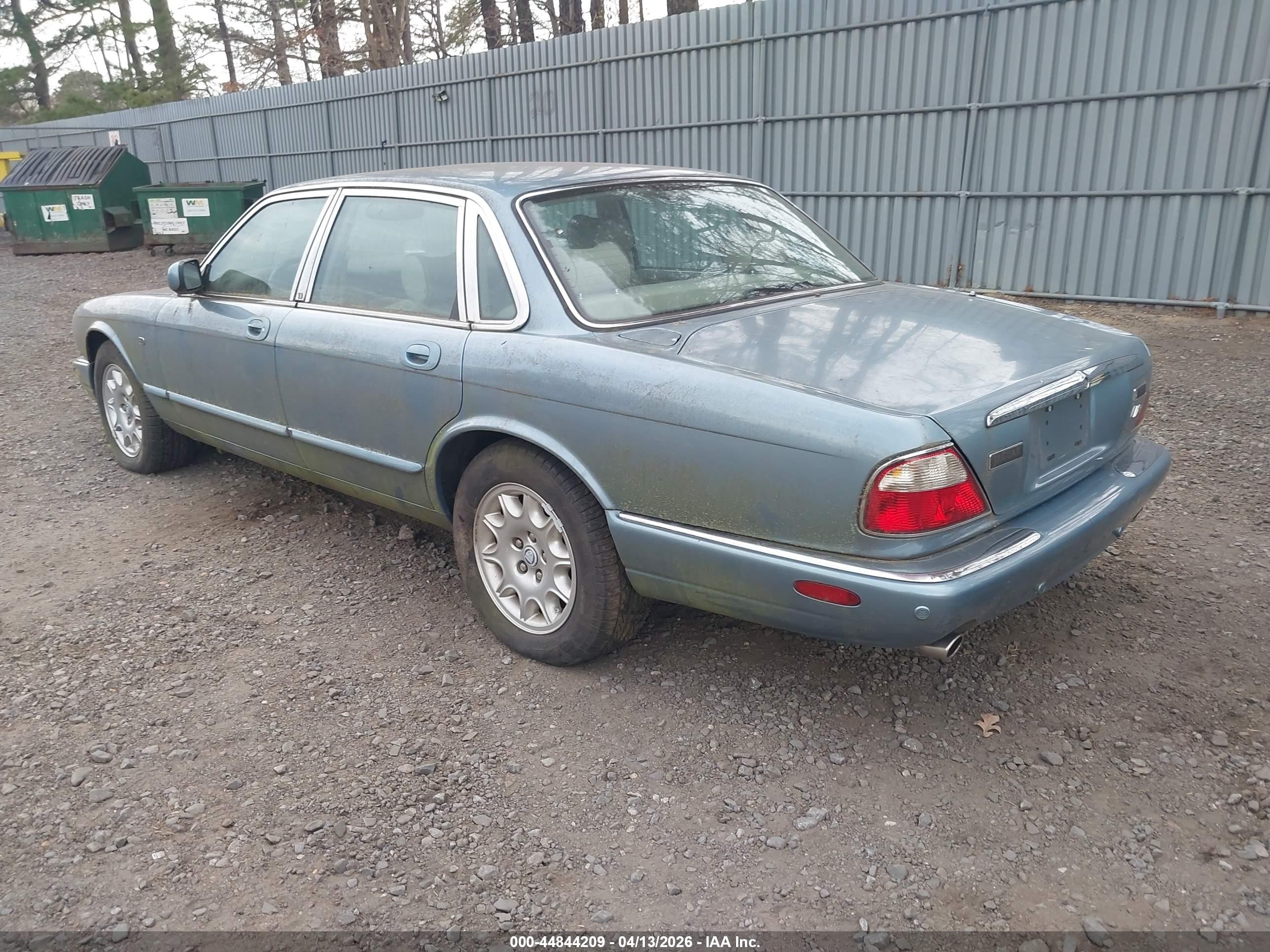 2002 Jaguar Xj8   Blue vin: SAJDA14CX2LF45153