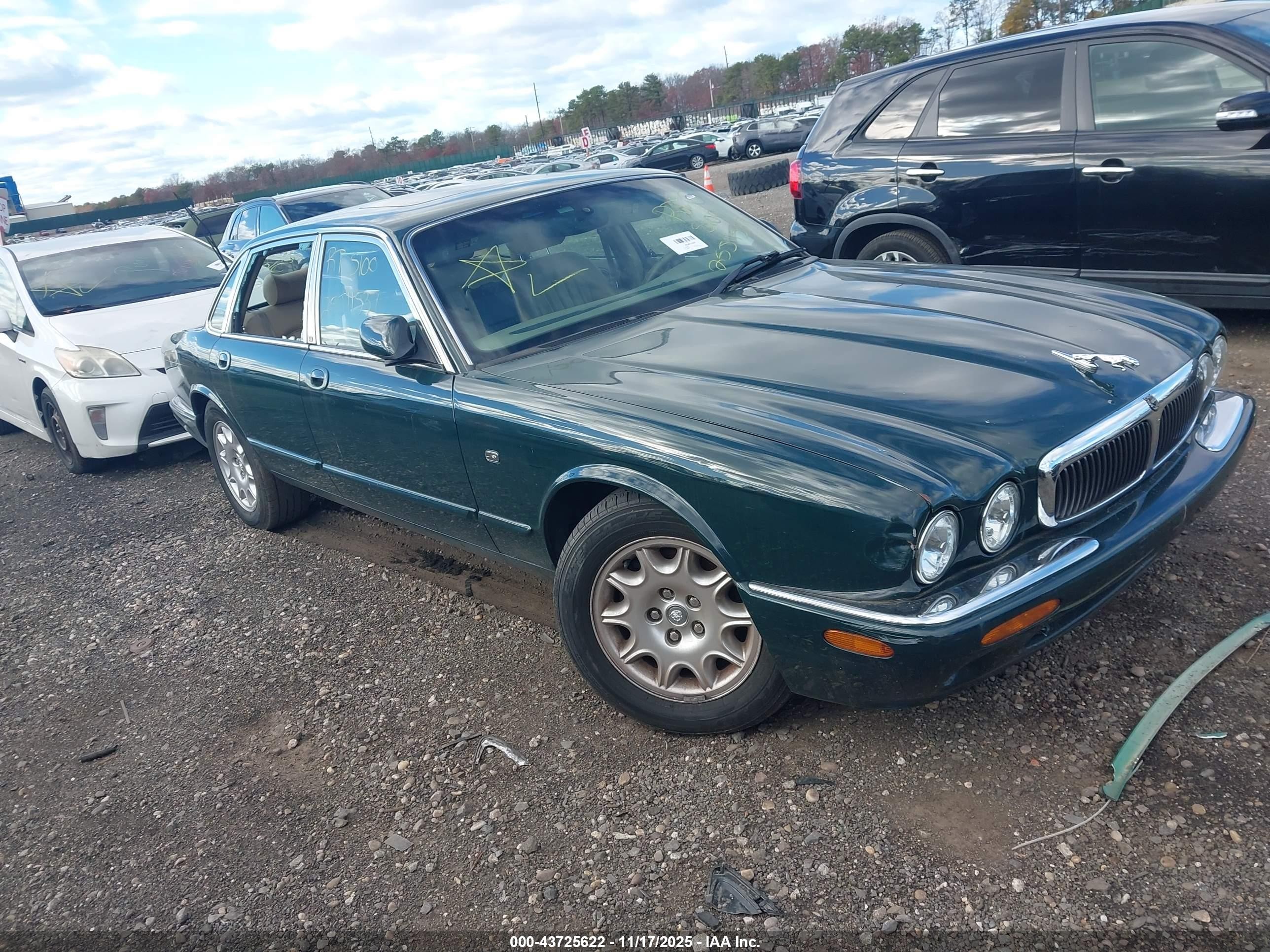 2000 Jaguar Xj8   Green vin: SAJDA14CXYLF17314