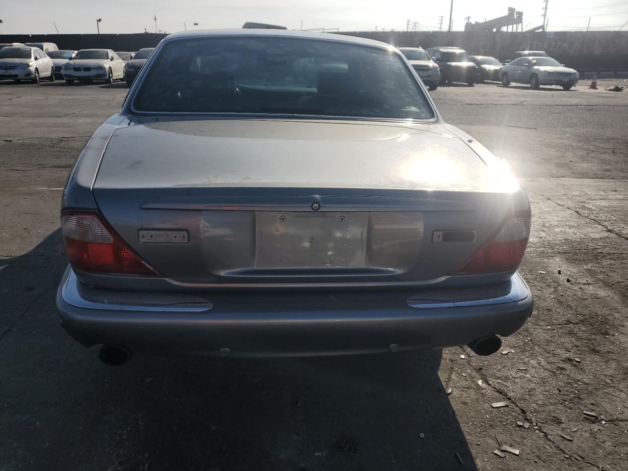 2002 Jaguar Xjr Gray vin: SAJDA15B12MF49401
