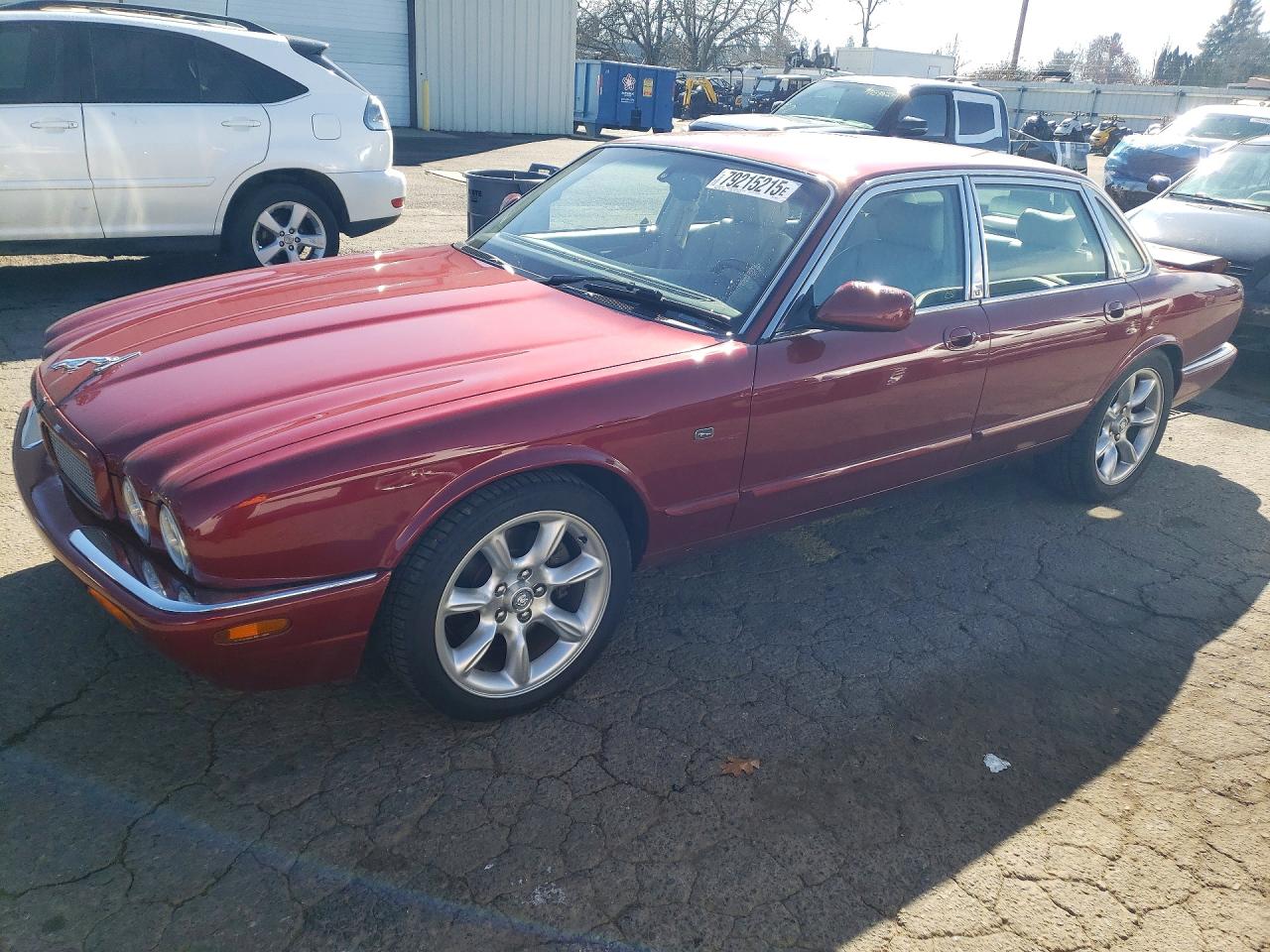 2001 Jaguar Xjr Red vin: SAJDA15B21MF30967