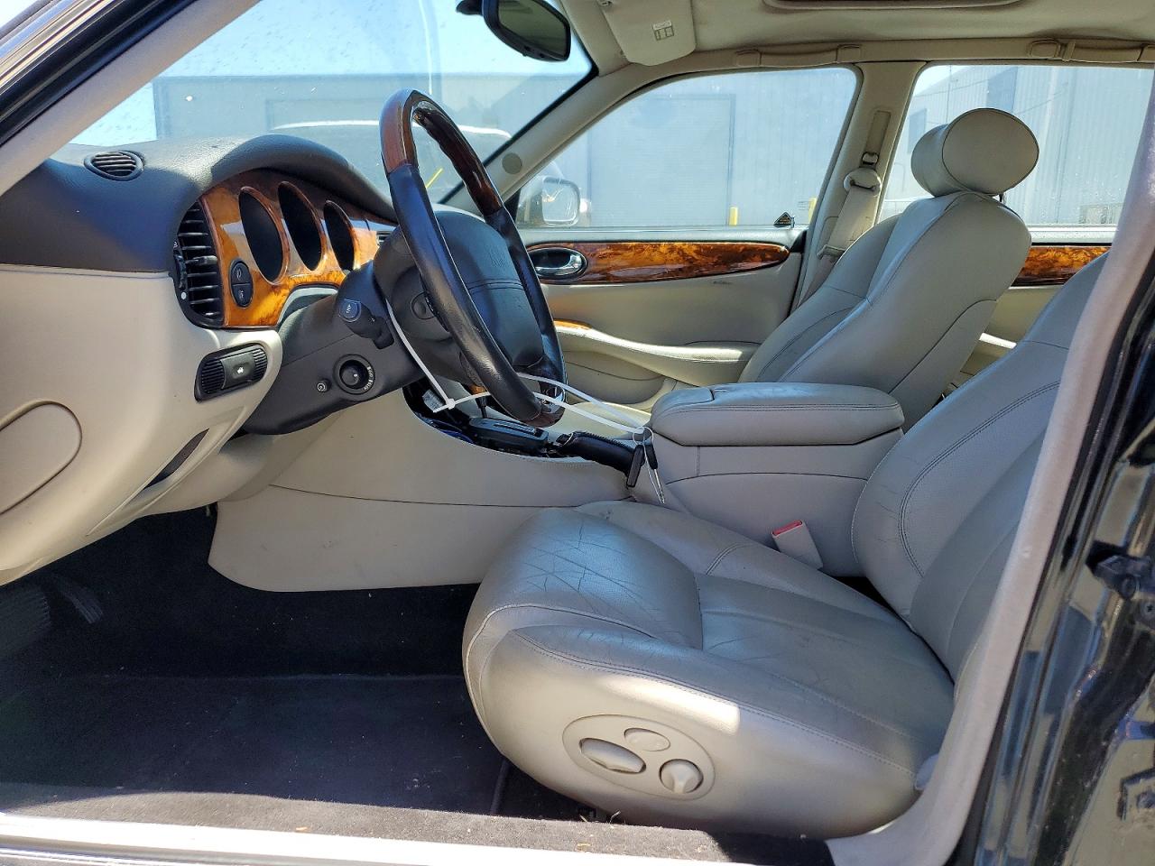 2002 Jaguar Xjr Black vin: SAJDA15B32MF42532