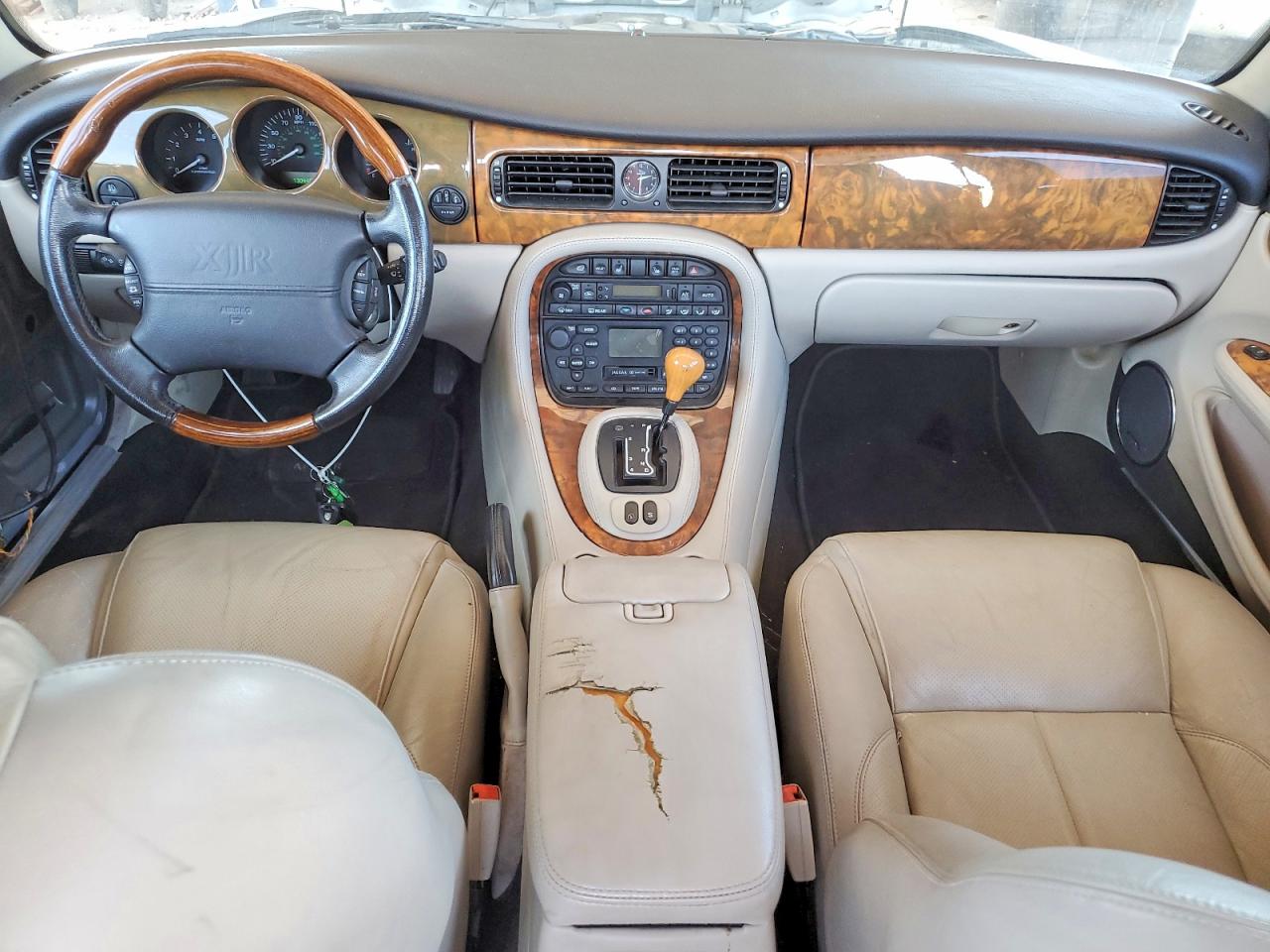 2001 Jaguar Xjr Silver vin: SAJDA15B61MF37307