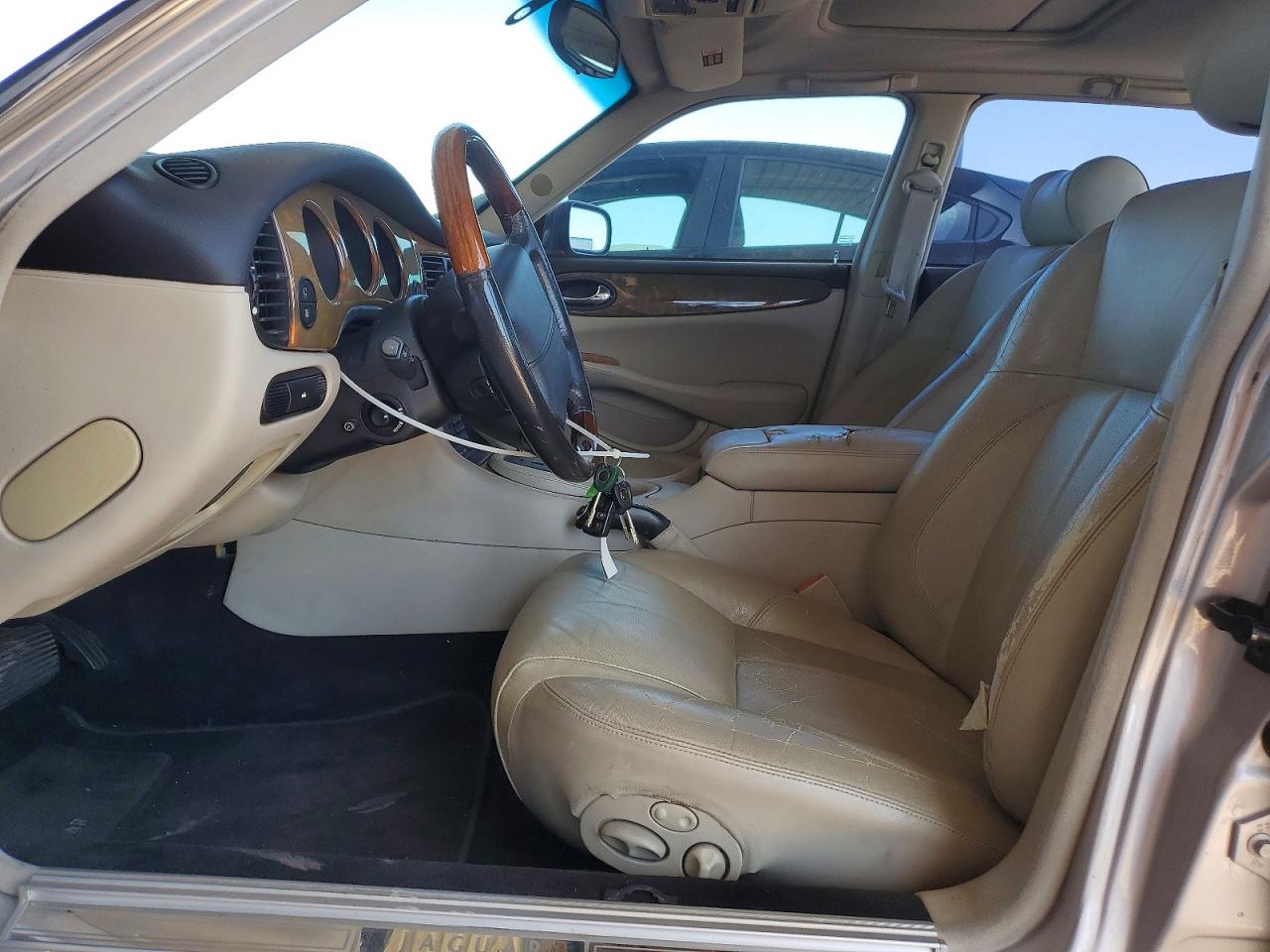 2001 Jaguar Xjr Silver vin: SAJDA15B61MF37307