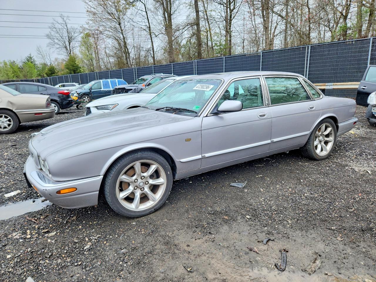 2000 Jaguar Xjr Silver vin: SAJDA15B7YMF10465