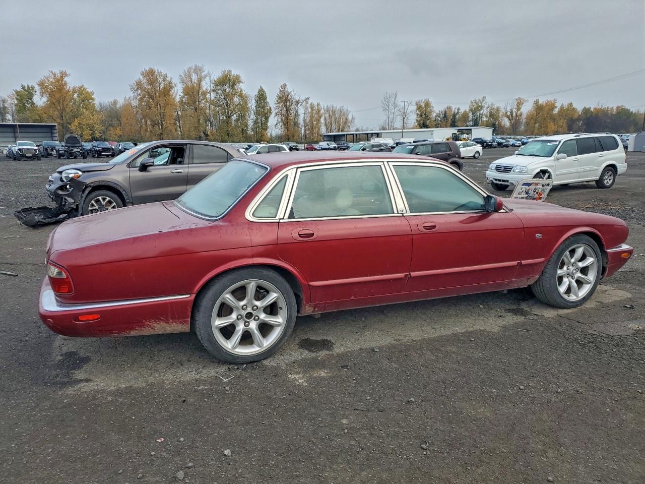 2001 Jaguar Xjr Red vin: SAJDA15B81MF28561