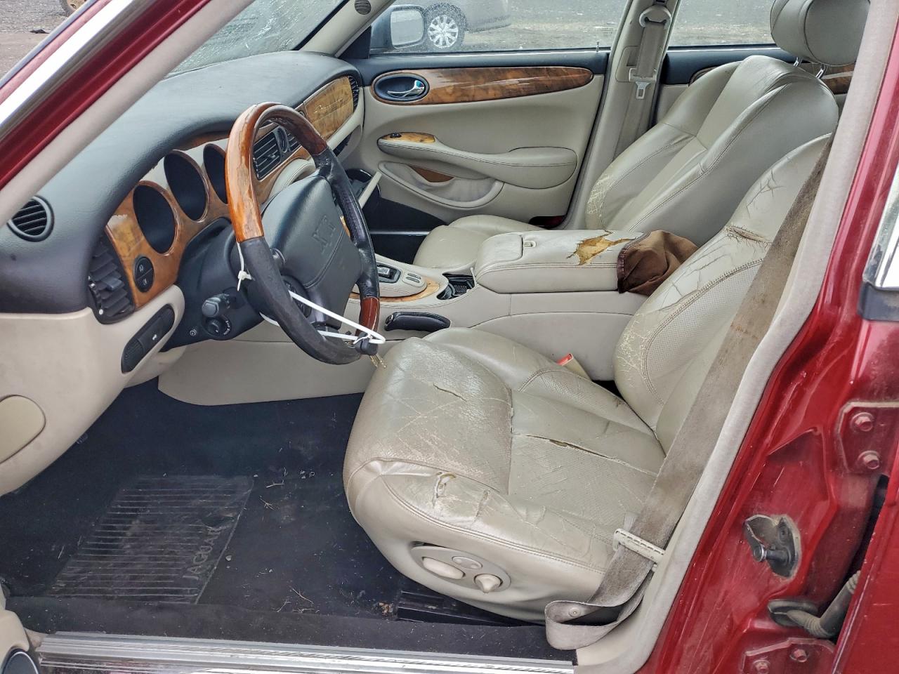 2001 Jaguar Xjr Red vin: SAJDA15B81MF28561