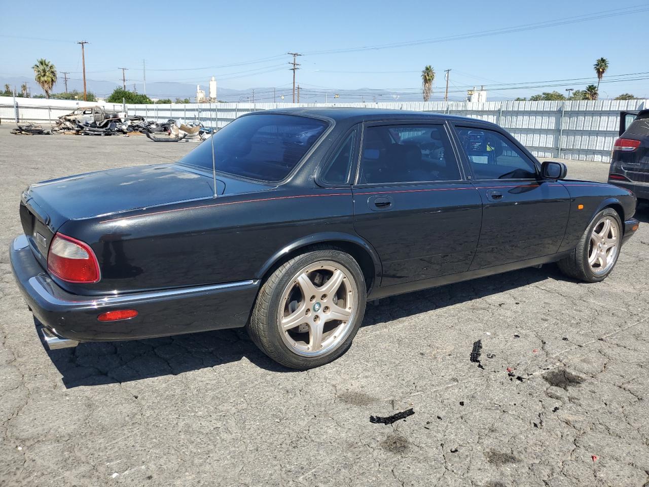 2002 Jaguar Xjr Черный vin: SAJDA15B82MF49279