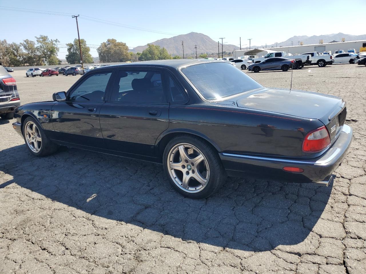 2002 Jaguar Xjr Черный vin: SAJDA15B82MF49279