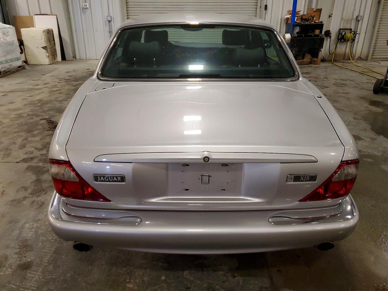 2000 Jaguar Xjr Silver vin: SAJDA15B8YMF03038