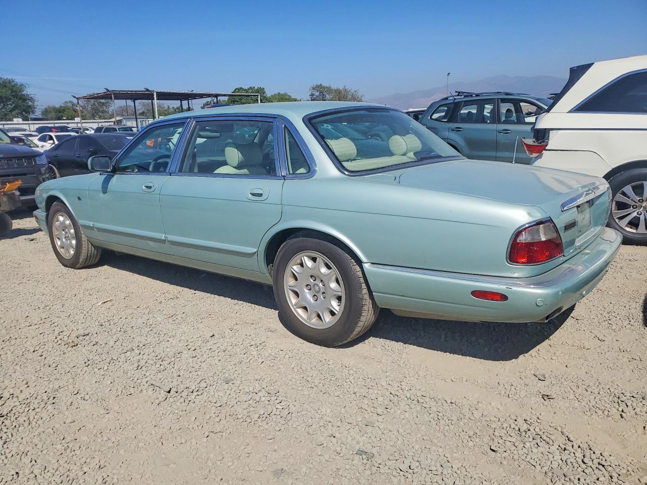 2001 Jaguar Xj8 Зеленый vin: SAJDA23C01LF27055