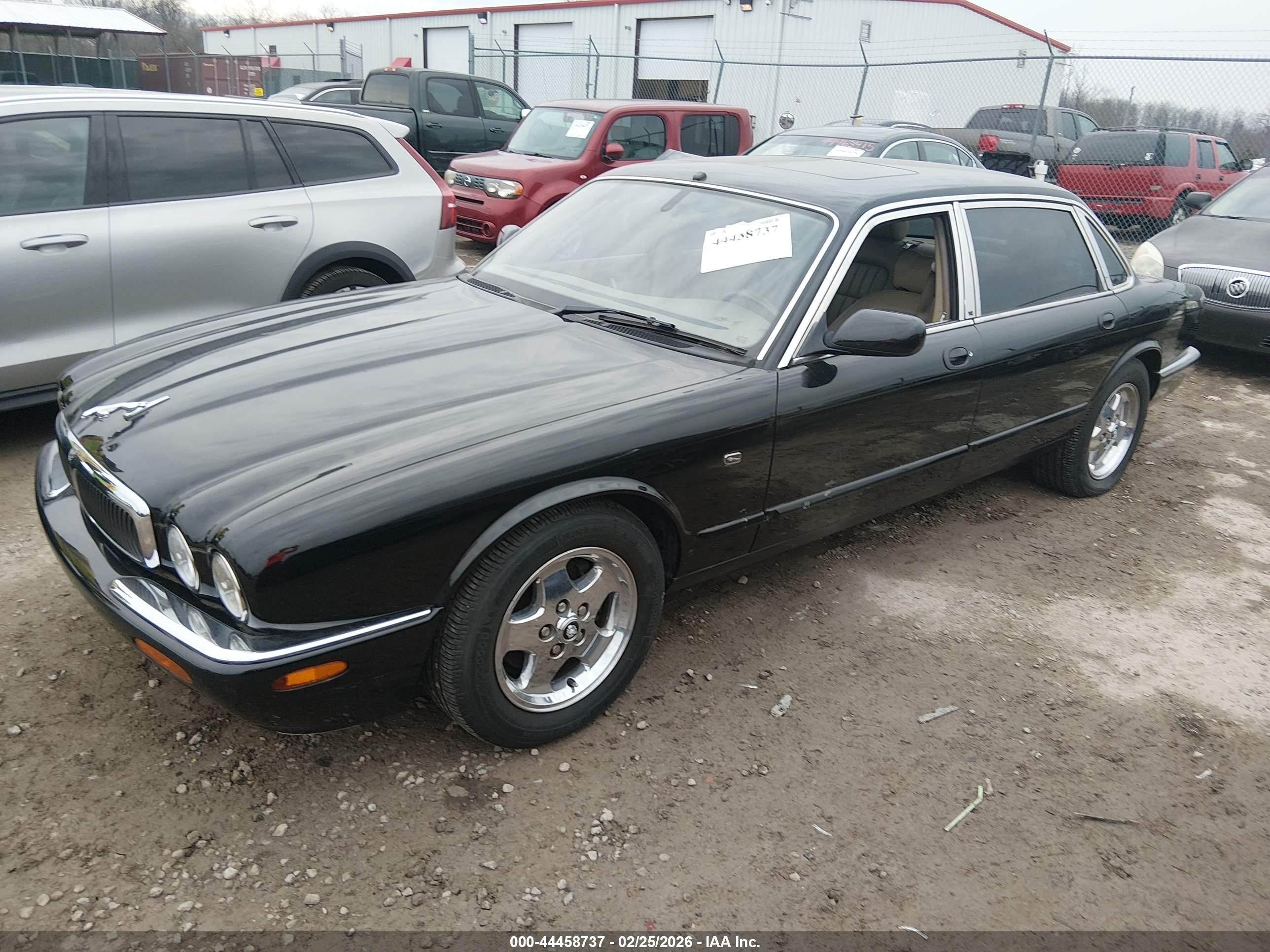 2001 Jaguar Xj8 L Черный vin: SAJDA23CX1LF30643
