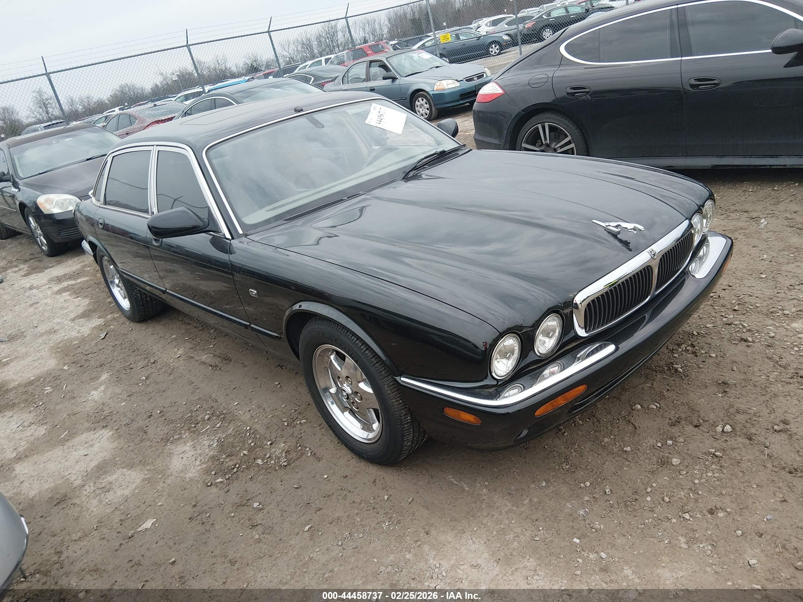 2001 Jaguar Xj8 L Black vin: SAJDA23CX1LF30643