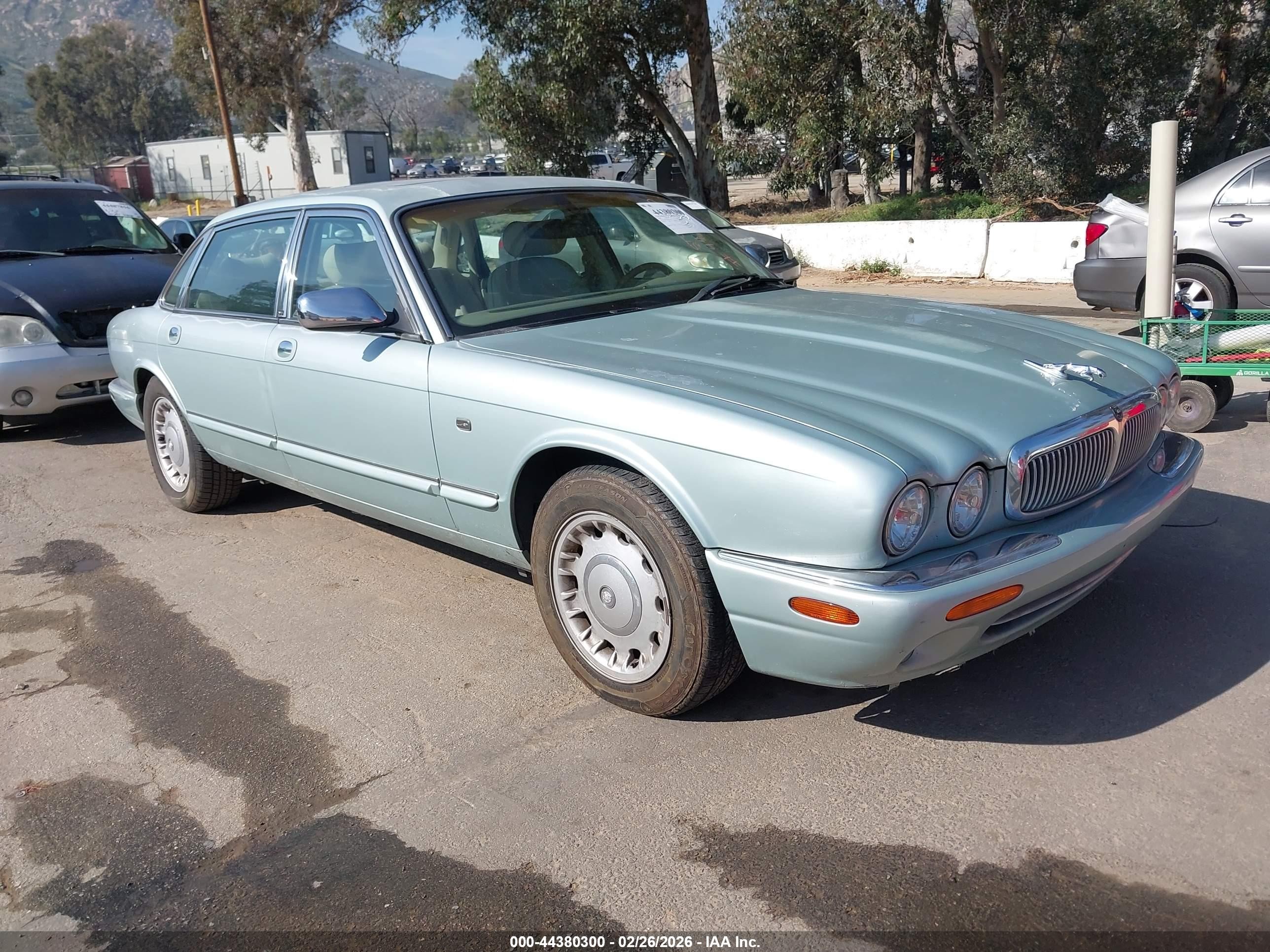 2000 Jaguar Xj8 Vanden Plas Teal vin: SAJDA24C9YLF17343