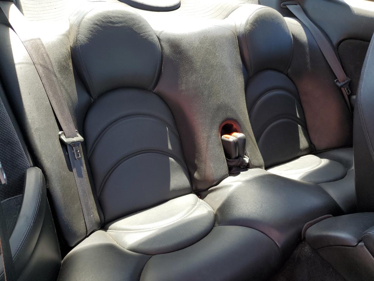 2002 Jaguar Xkr    Silver vin: SAJDA41B02PA28059