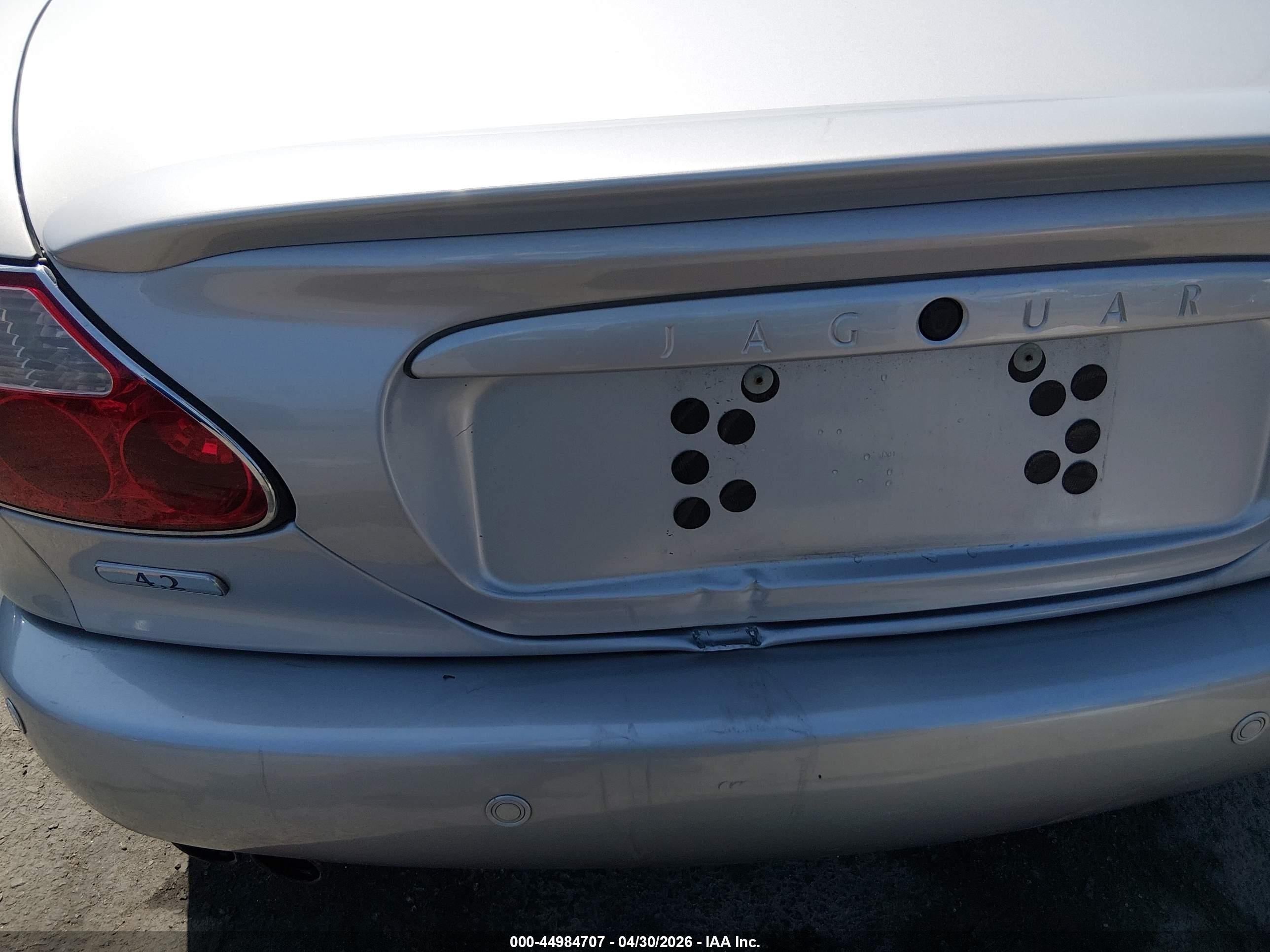 2006 Jaguar Xkr   Серебряный vin: SAJDA41B863A44930