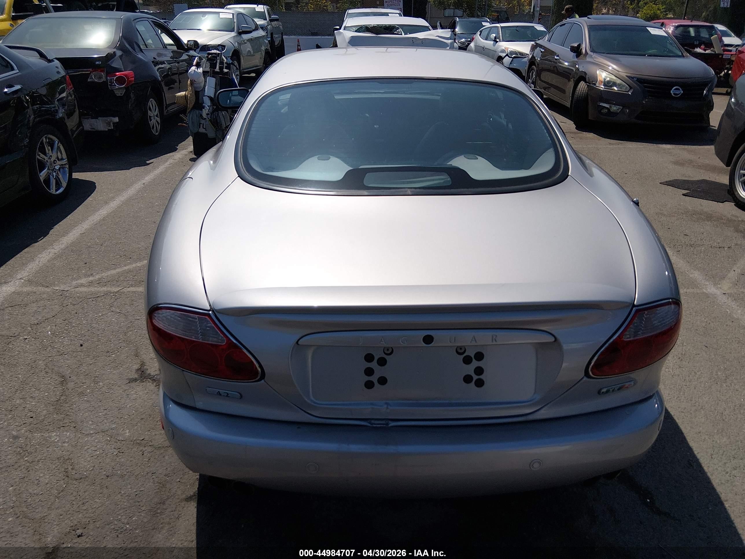 2006 Jaguar Xkr   Серебряный vin: SAJDA41B863A44930