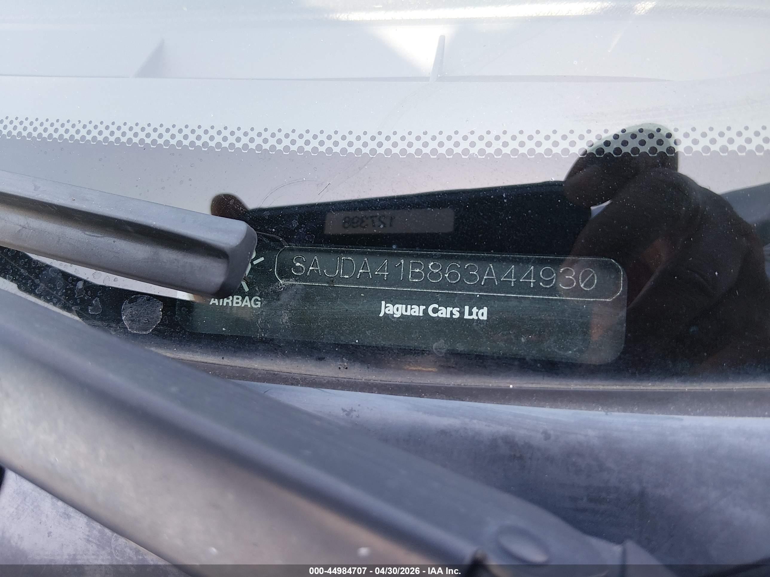 2006 Jaguar Xkr   Серебряный vin: SAJDA41B863A44930