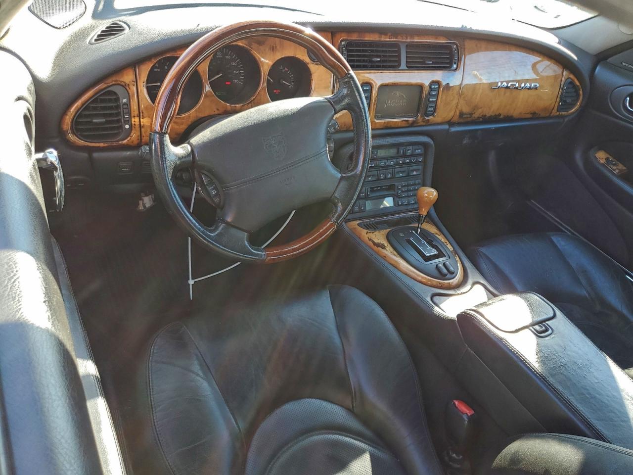 2001 Jaguar Xkr Silver vin: SAJDA41BX1PA13700