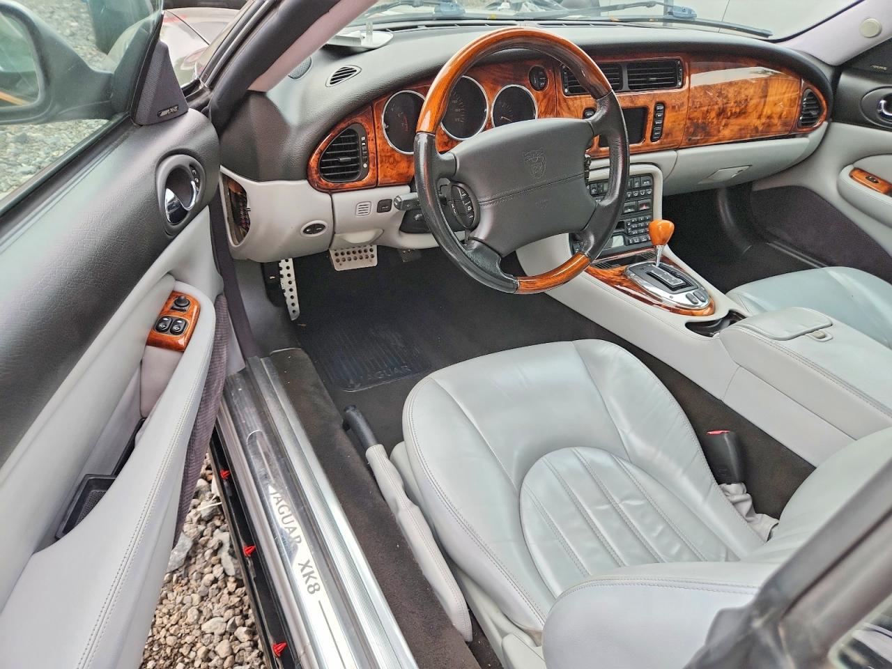 2006 Jaguar Xk8 Green vin: SAJDA41C262A45442