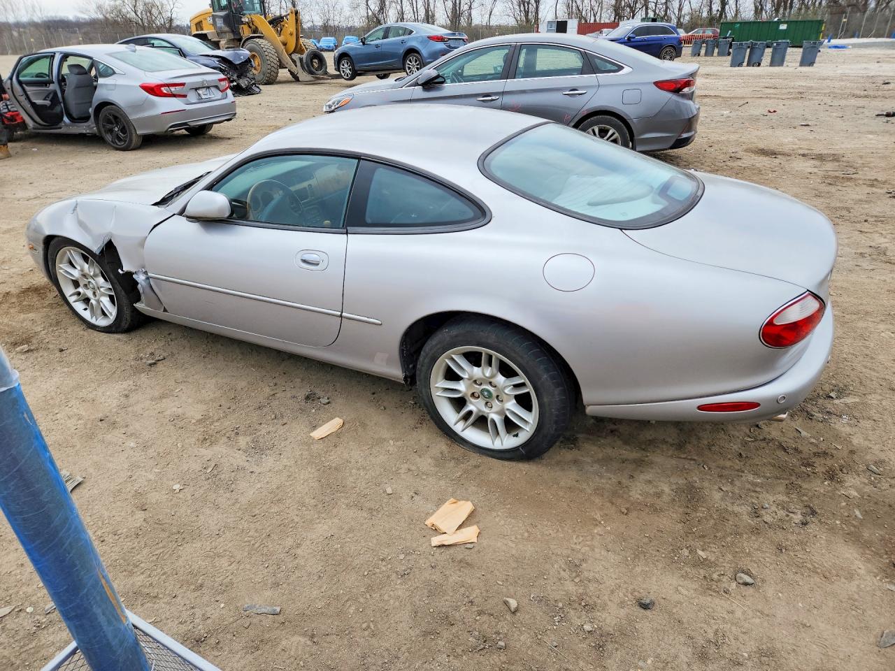 2002 Jaguar Xk8 Silver vin: SAJDA41C72NA25681