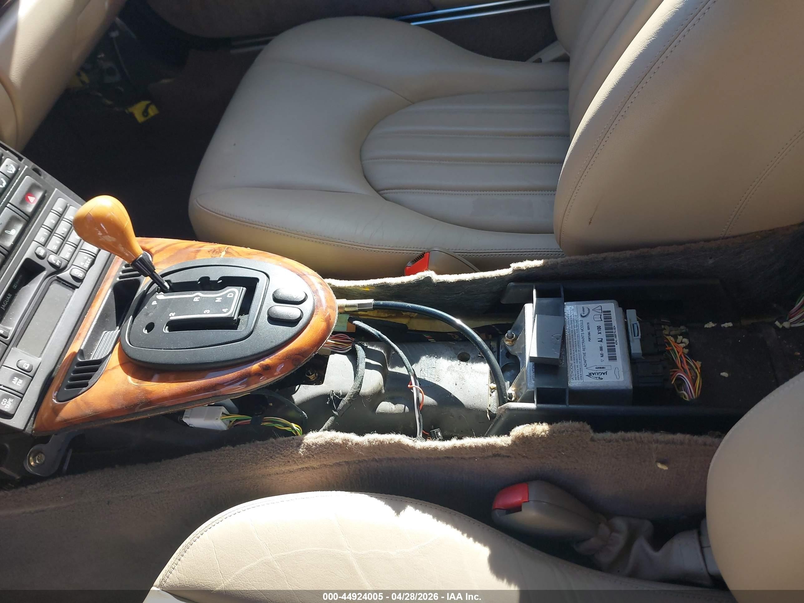 2002 Jaguar Xk8   Black vin: SAJDA41C92NA28985