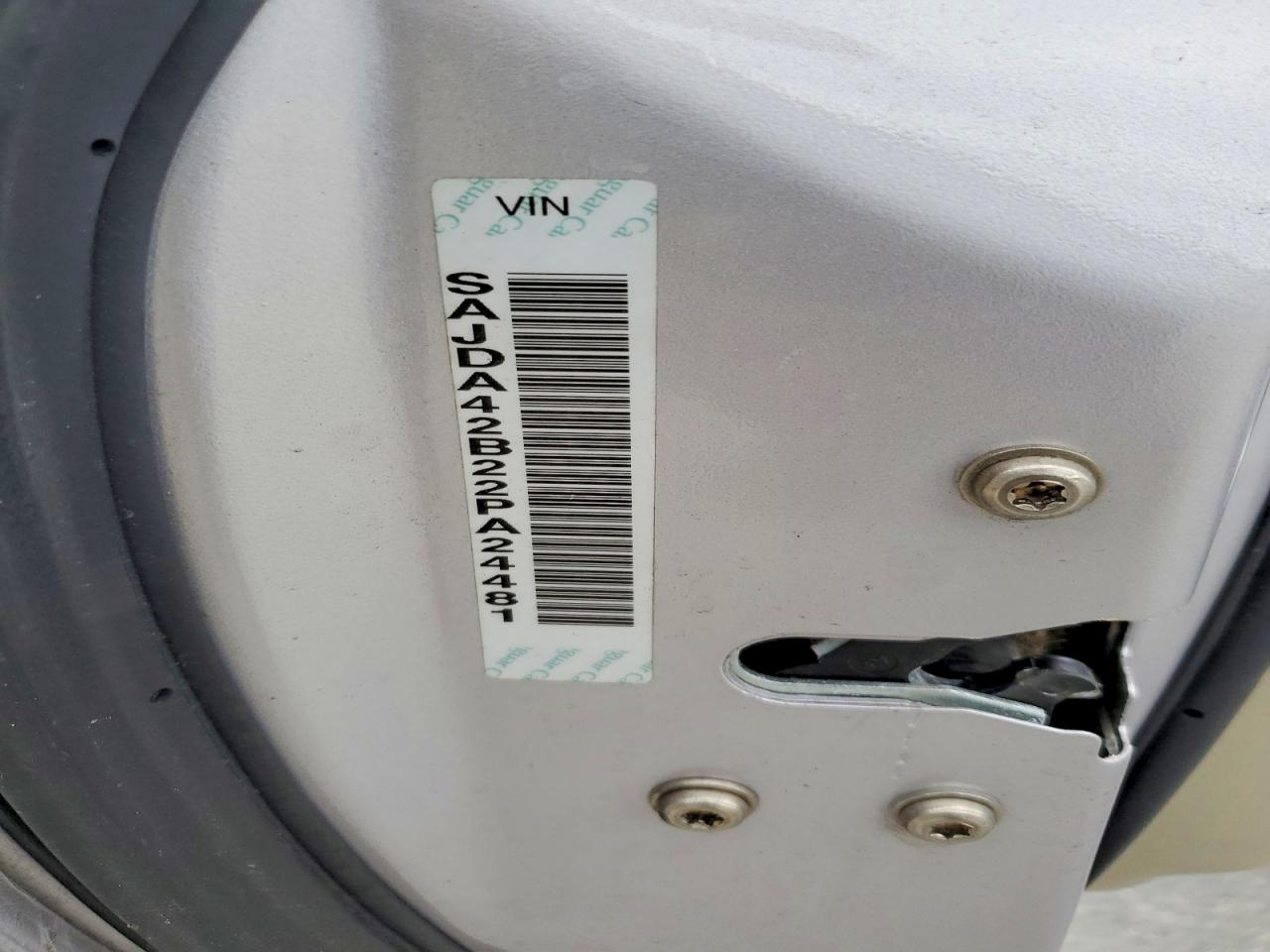 2002 Jaguar Xkr Серебряный vin: SAJDA42B22PA24481