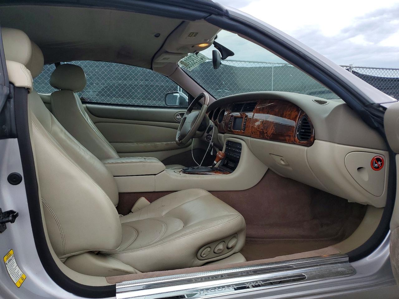 2002 Jaguar Xkr Серебряный vin: SAJDA42B22PA24481