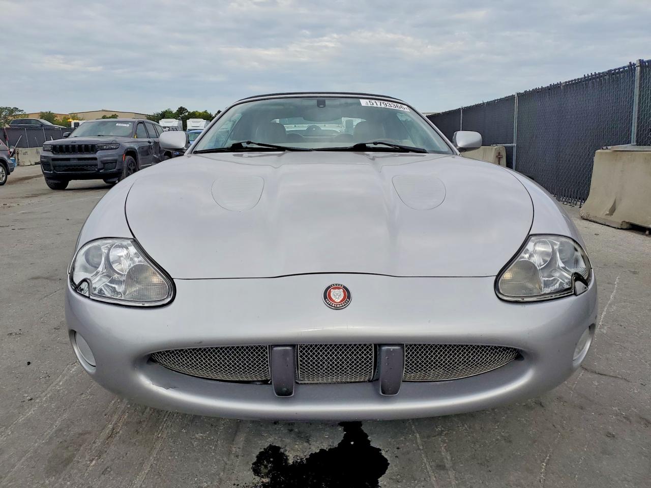 2002 Jaguar Xkr Серебряный vin: SAJDA42B22PA24481