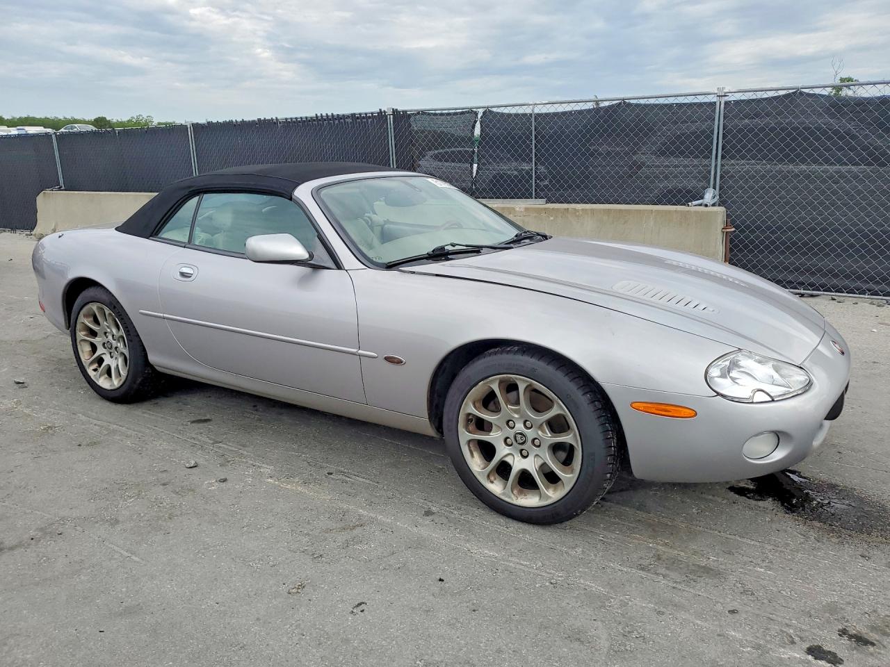 2002 Jaguar Xkr Серебряный vin: SAJDA42B22PA24481