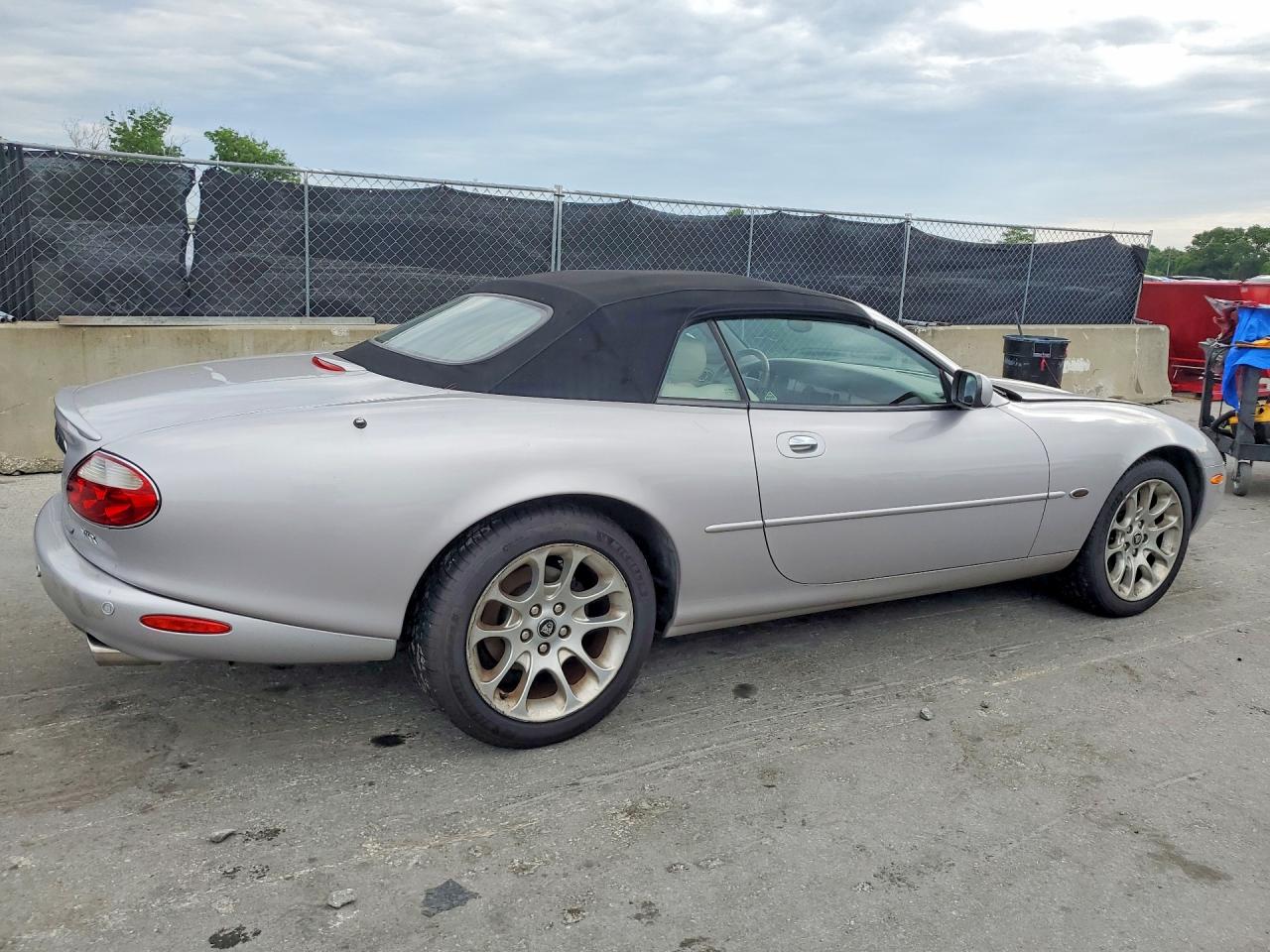 2002 Jaguar Xkr Серебряный vin: SAJDA42B22PA24481