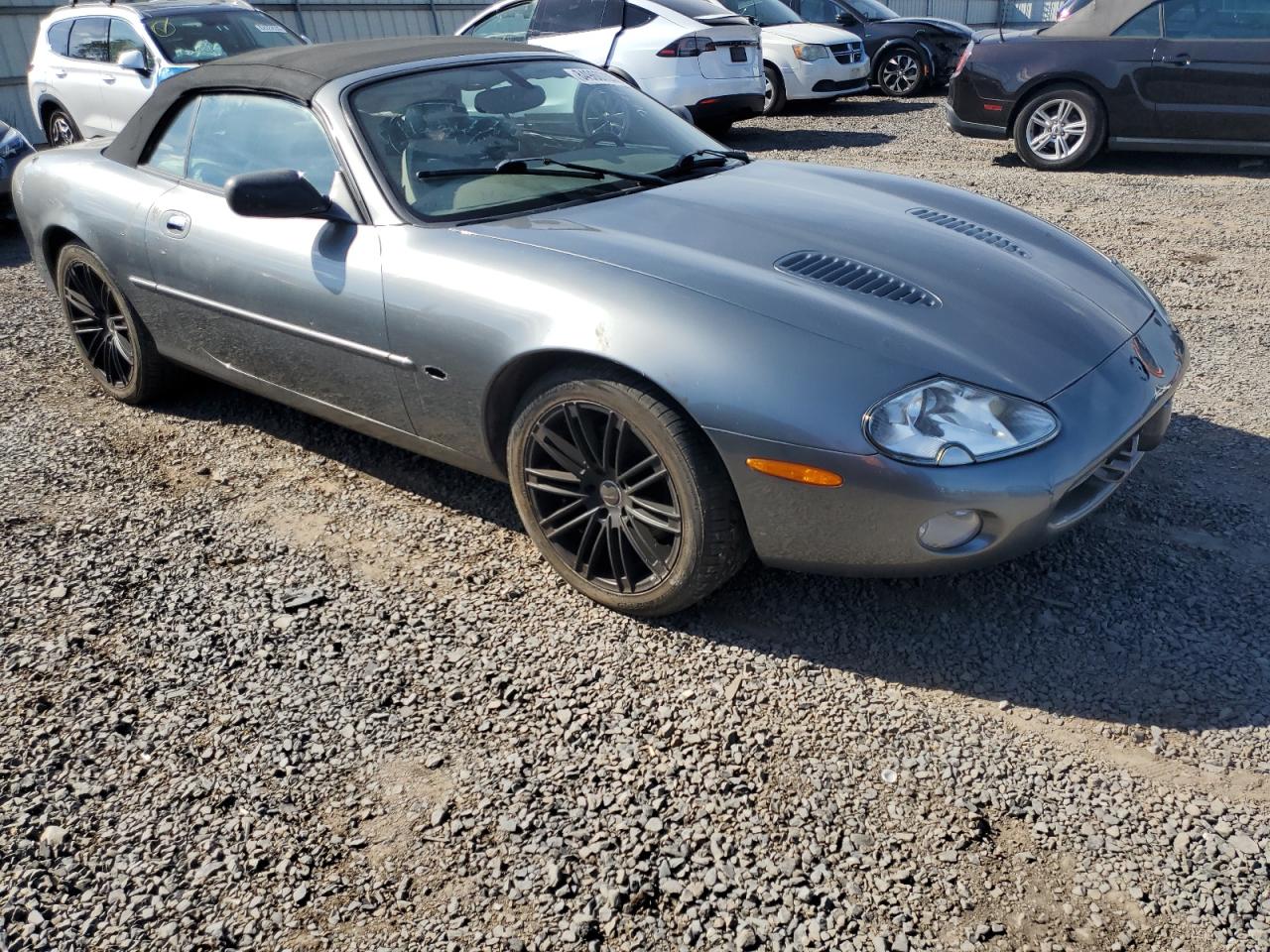 2002 Jaguar Xkr Gray vin: SAJDA42B22PA26487